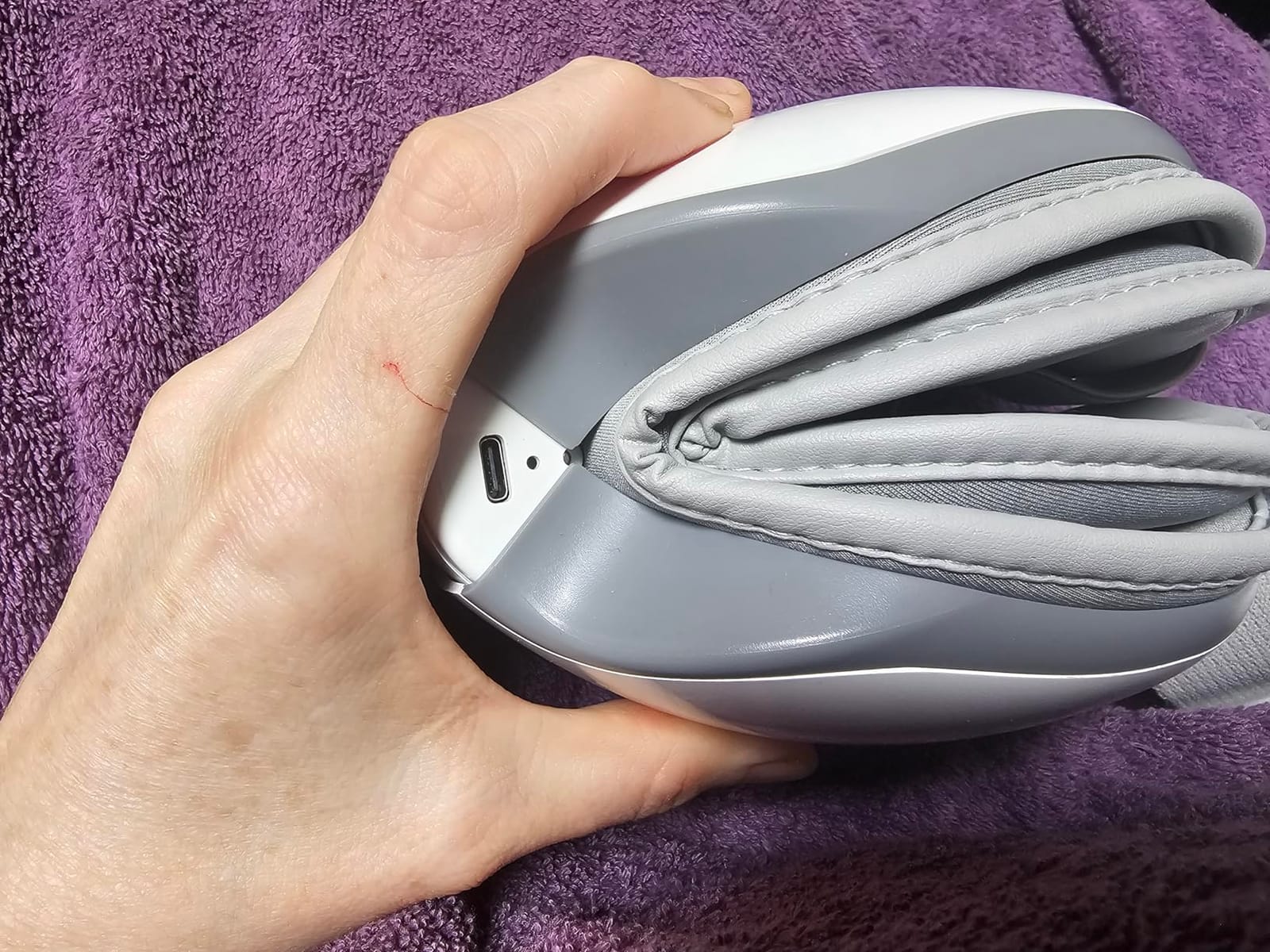 RENPHO Eyeris 1 Eye Massager with Heat, Heated Massage Eye Mask customer photo 1