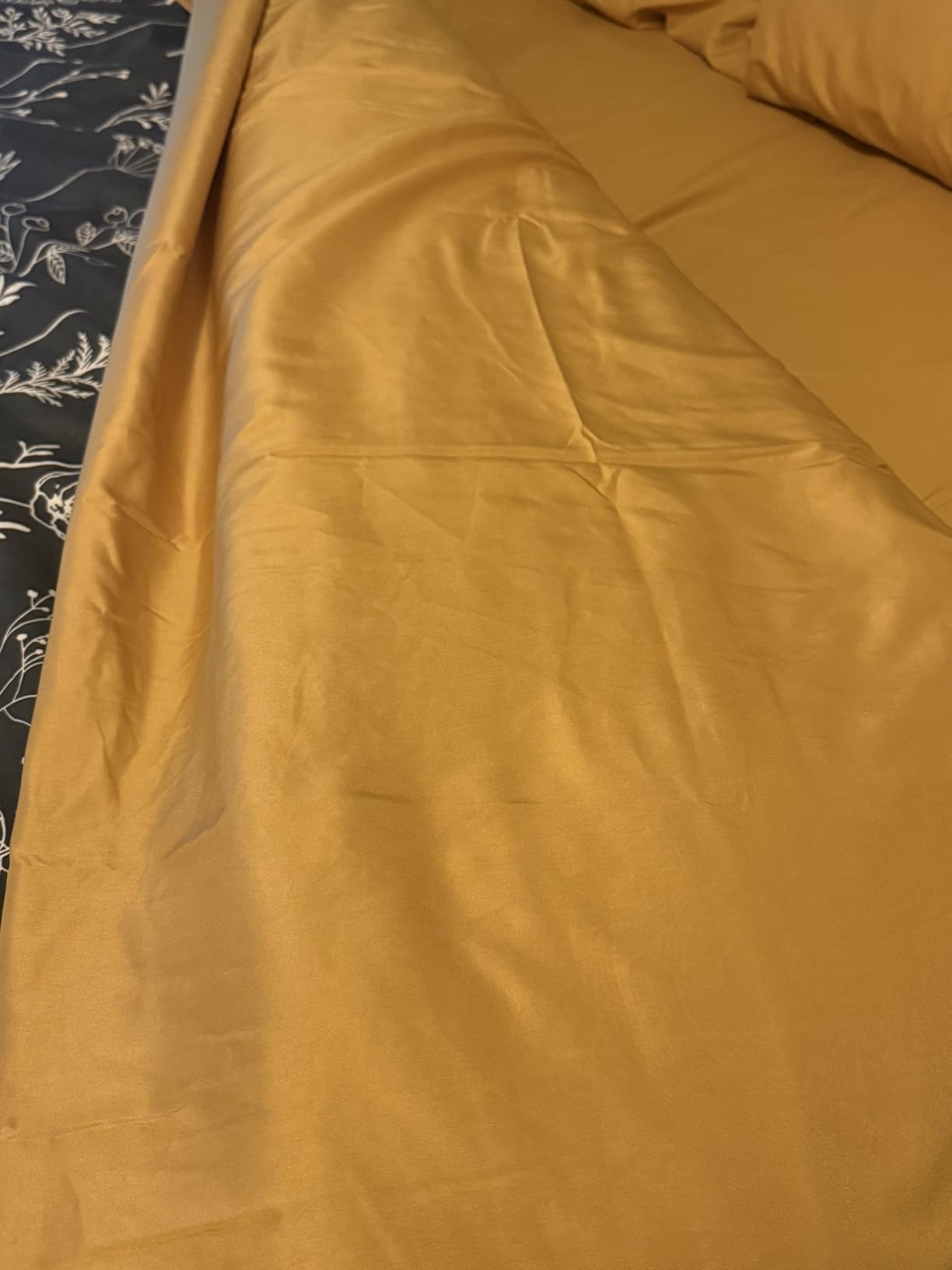 SLEEP ZONE Nanotex Super Soft Cooling Queen Bed Sheets Set 4 Piece - Easy Care Fitted Flat Sheet & Pillowcase Sets - Wrinkle Free, Fade Resistant, Deep Pocket 16