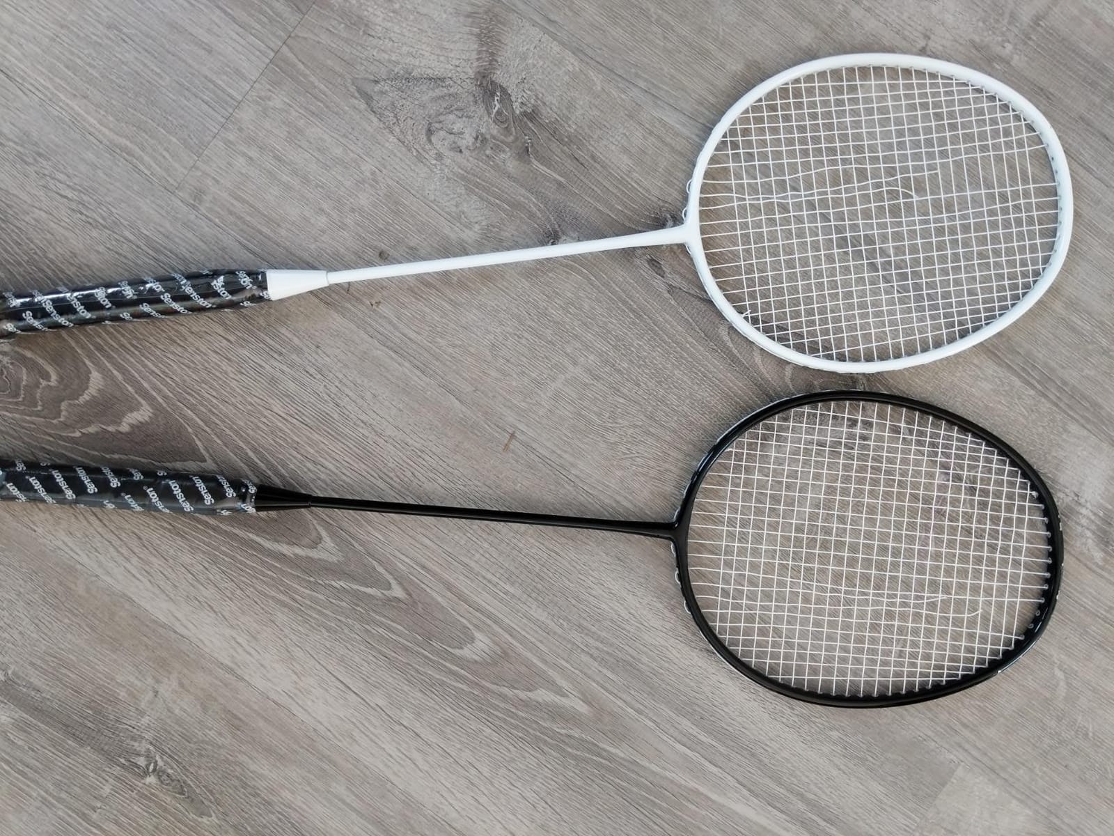 Senston Professional 90g Lightweight Badminton Set of 4 for Backyard Games customer photo 1