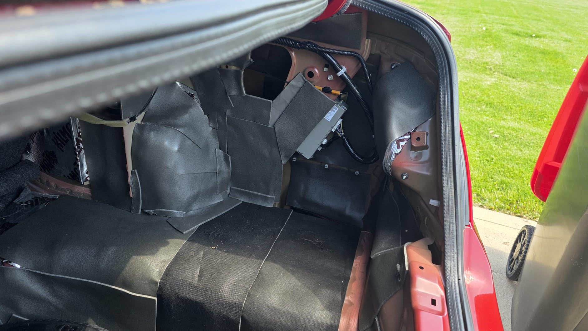 Noico Red 150 mil 36 sqft Car Sound Insulation, Heat and Cool Liner, Self-Adhesive Closed Cell Deadening Material (PE Foam Sound Deadener) customer photo 1