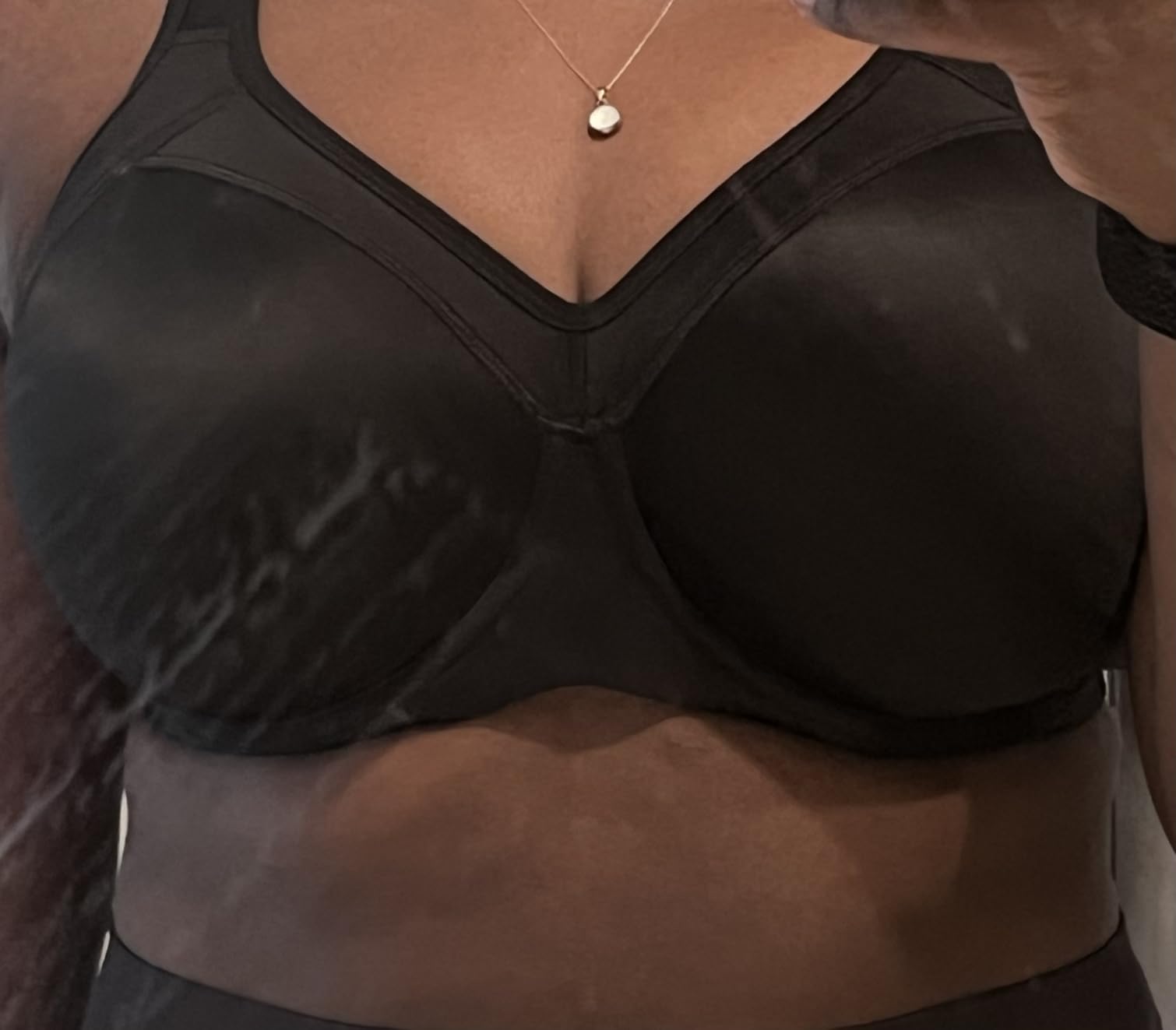 SYROKAN Women's Full Support Racerback Sports Bra customer photo 2