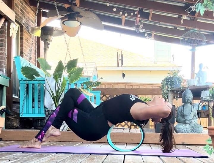 Yoga Wheel Kit for Beginners - Wheel, 2 Blocks, Strap & Guide customer photo 1