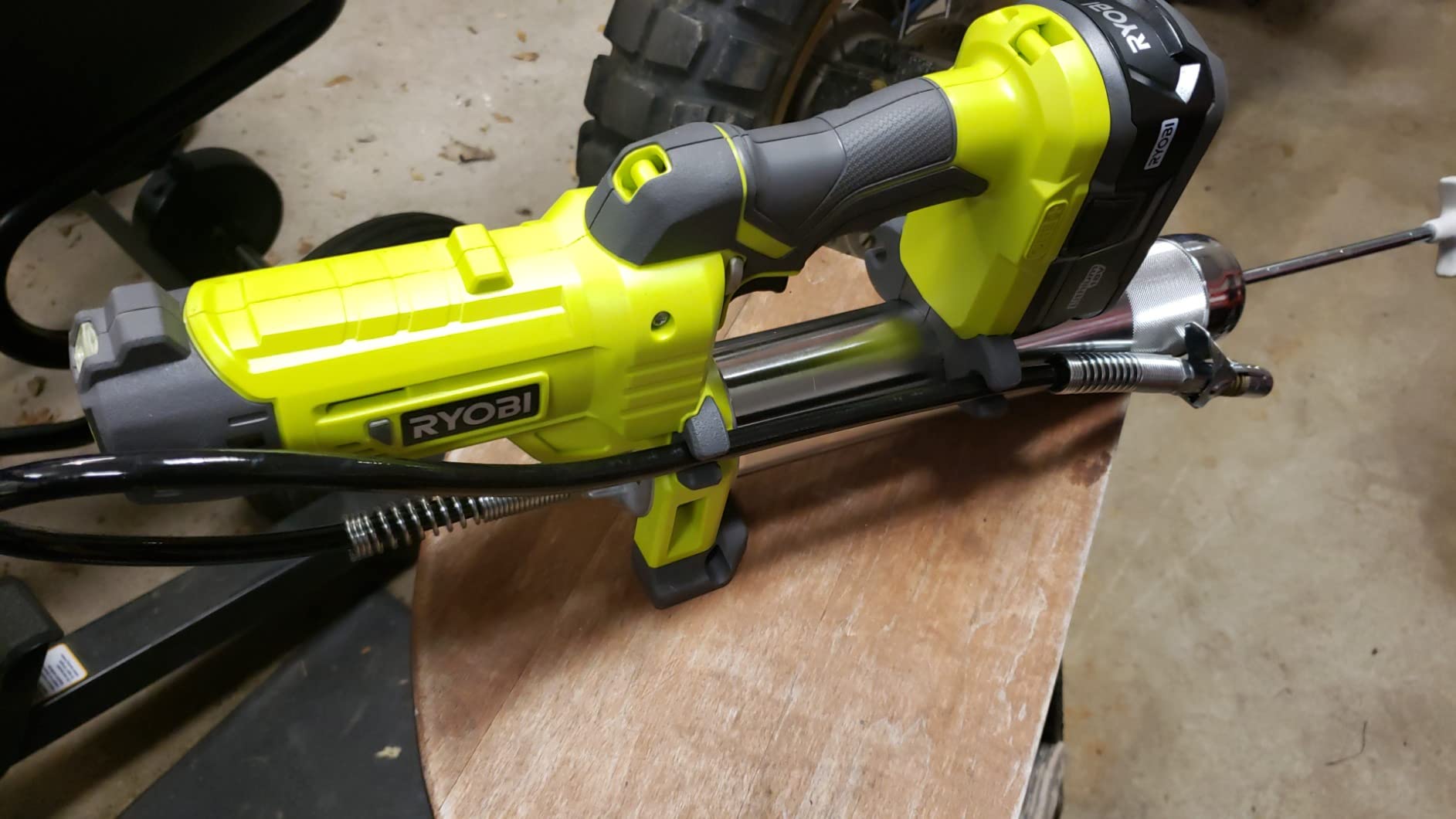 Ryobi 18V Volt Cordless Grease Gun P3410 (Tool- Only) customer photo 2