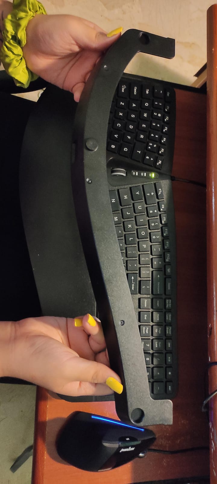 Perixx Periduo-505, Wired USB Ergonomic Split Keyboard and Vertical Mouse Combo with Adjustable Palm Rest and Short Tactical Membrane Keys, US English Layout customer photo 2