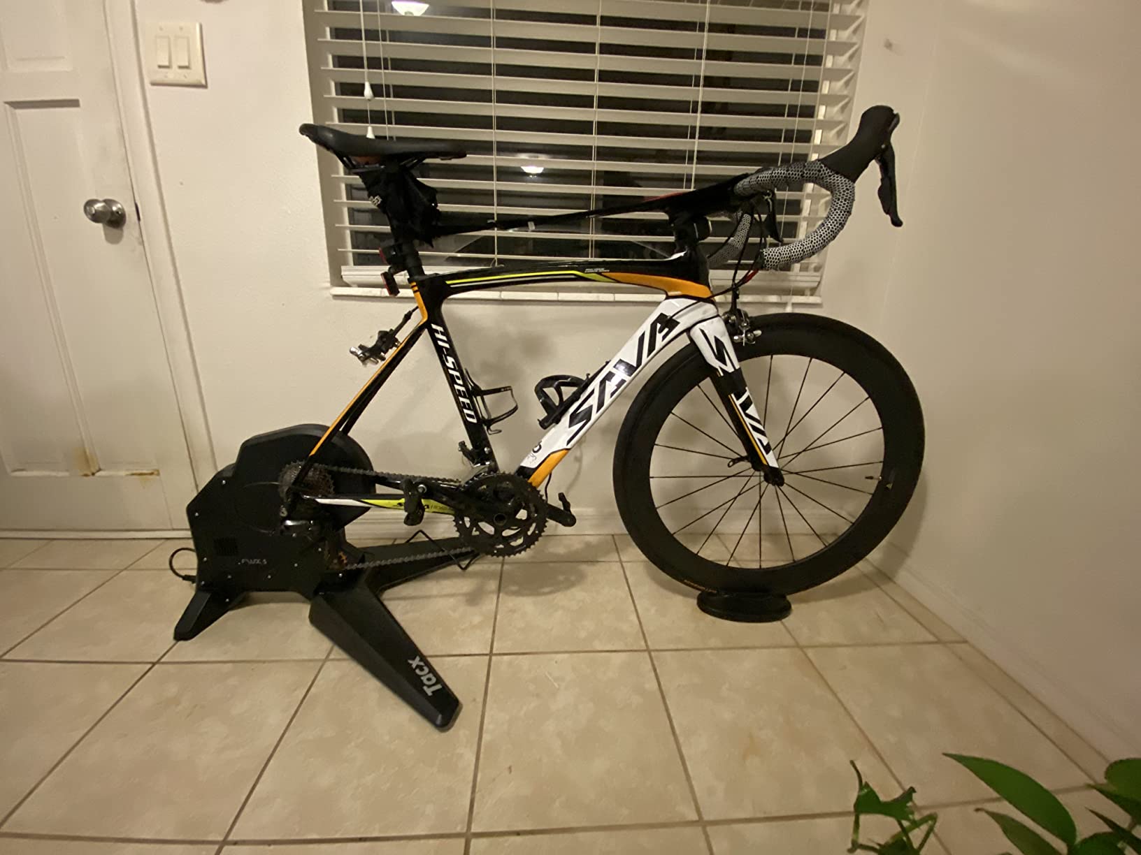 Tacx Flux S Smart Bike Trainer, Black, Model:T2900S.60 customer photo 1