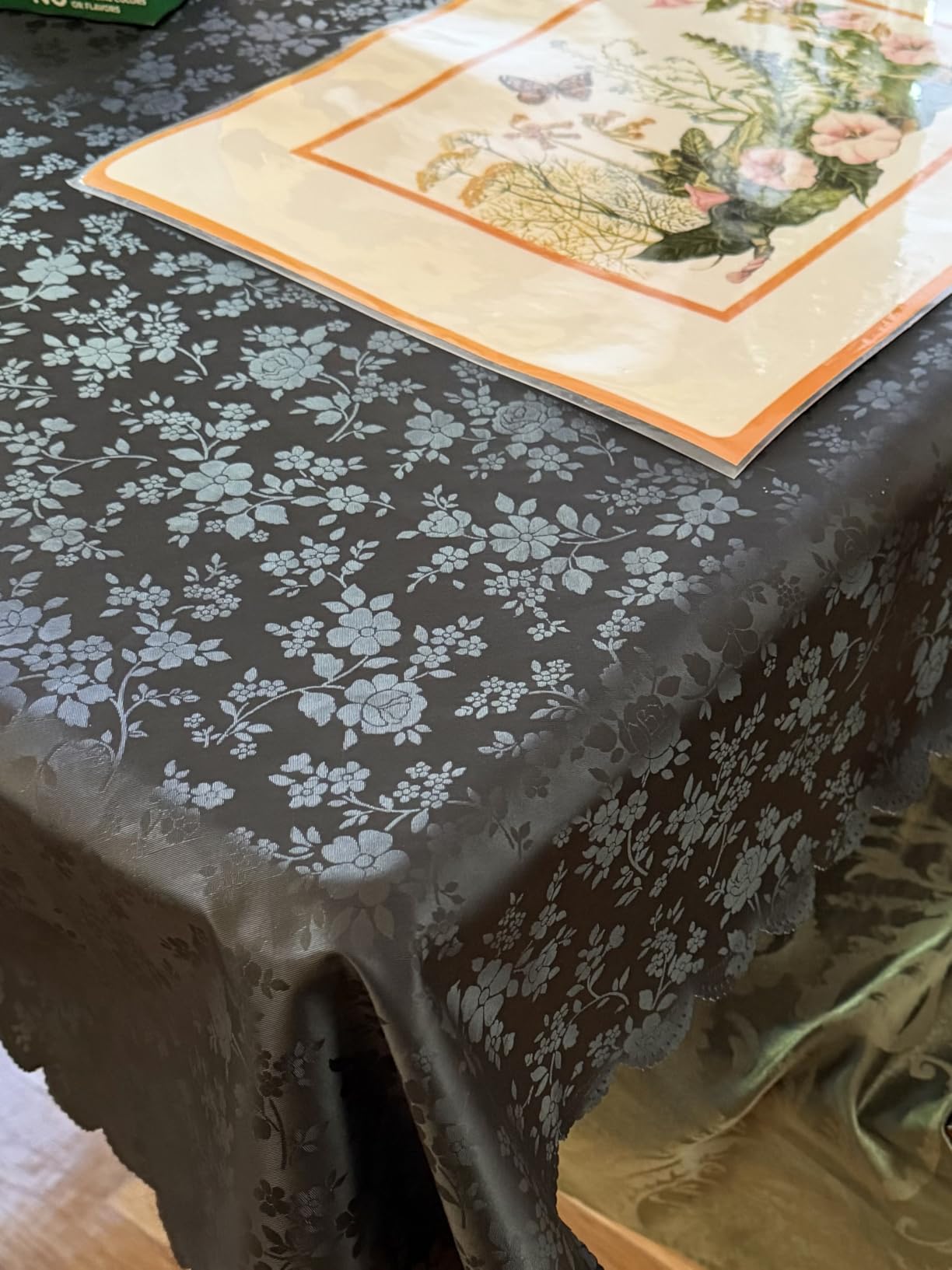 Smiry Rectangle Waterproof Heavy Duty Vinyl Tablecloths, 60 x 84 Inch customer photo 1