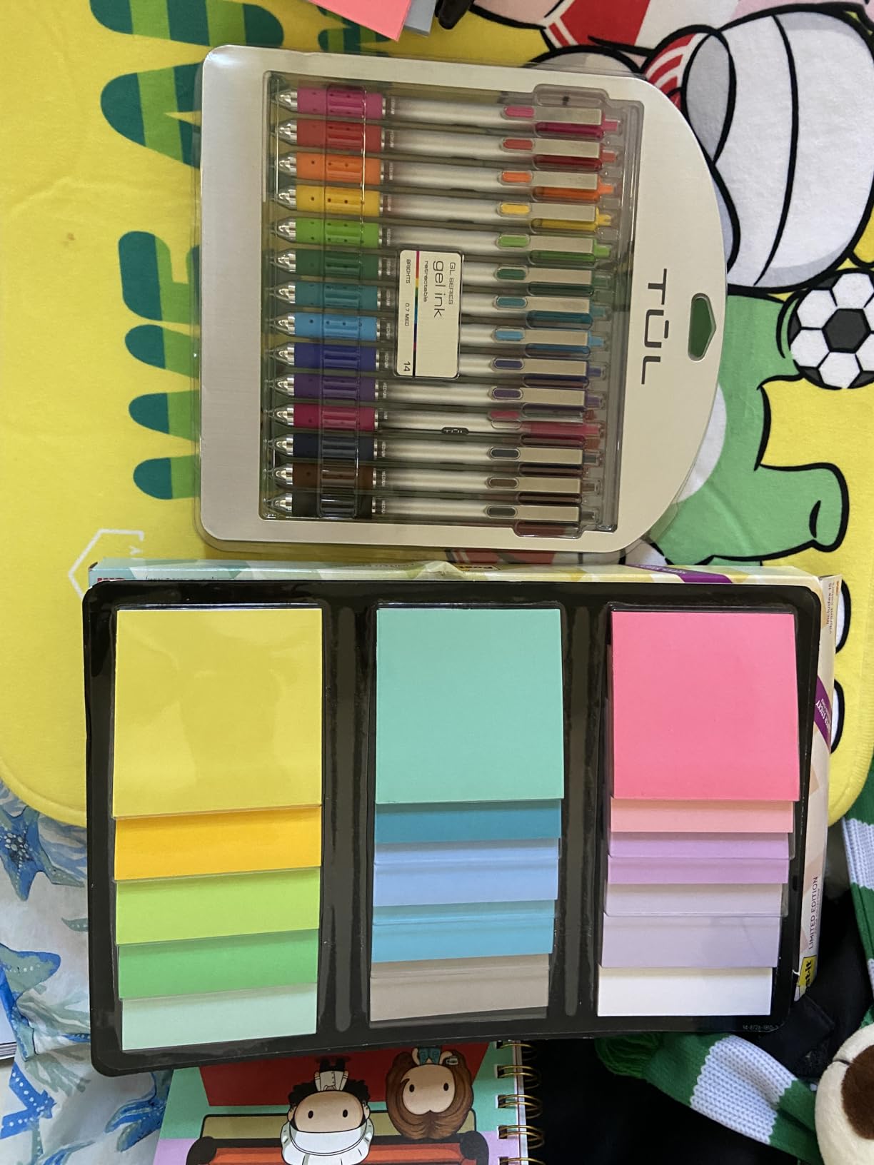 Post-it Super Sticky Notes, 3 x 3 in, Assorted Brights, 15 Pads customer photo 1