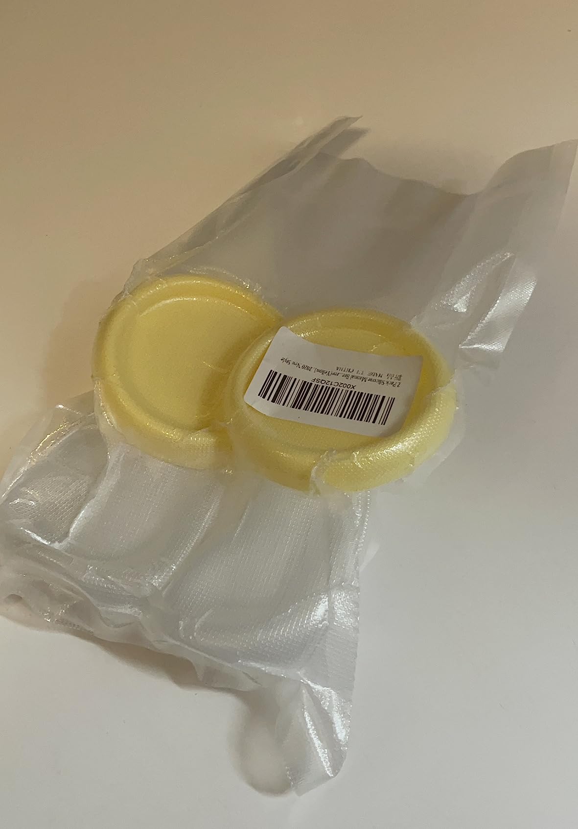 Wanateber 2 Pack Silicone Manual Breast Pump with Protective Lid (Yellow) customer photo 1