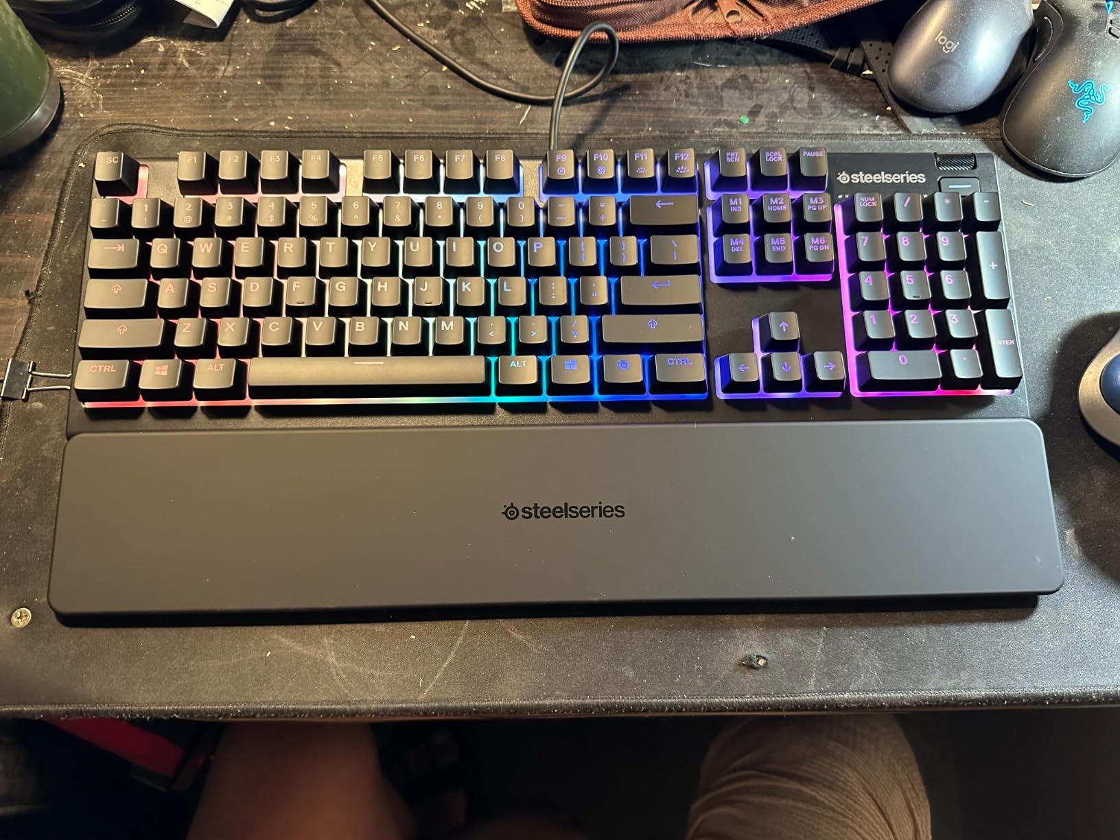 SteelSeries Apex 3 RGB Gaming Keyboard – 10-Zone RGB Illumination – IP32 Water Resistant – Premium Magnetic Wrist Rest (Whisper Quiet Gaming Switch) customer photo 2