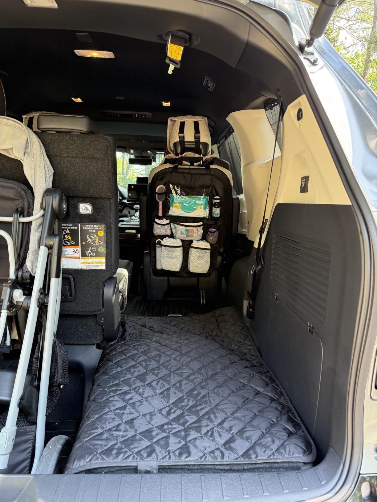 ONE PIX Backseat Car Organizer Mats Back Seat Organizers and Storage Bag with Touch Screen Tablet Holder for Kids Toddlers Car Seats, Travel Accessories, Road Trip Essentials Kids customer photo 1