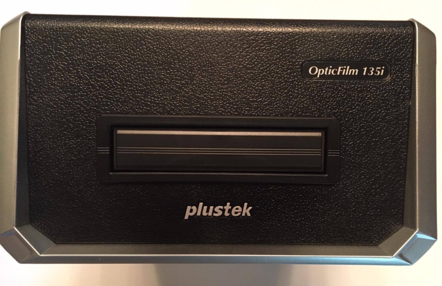 Plustek OpticFilm 135i - Automatic Film & Slide Scanner, Batch converts 35mm Slides & Film Negatives, Support 3rd Party Editing Software Export, Max. 7200 dpi customer photo 2