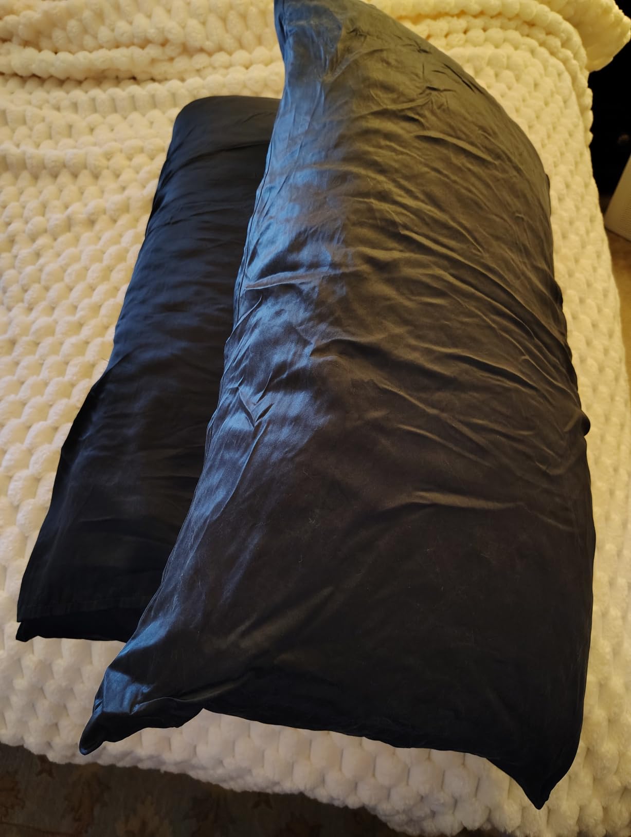 Fishers Finery 25mm 100% Pure Mulberry Silk Pillowcase Set (White Queen 2 Pack) customer photo 1