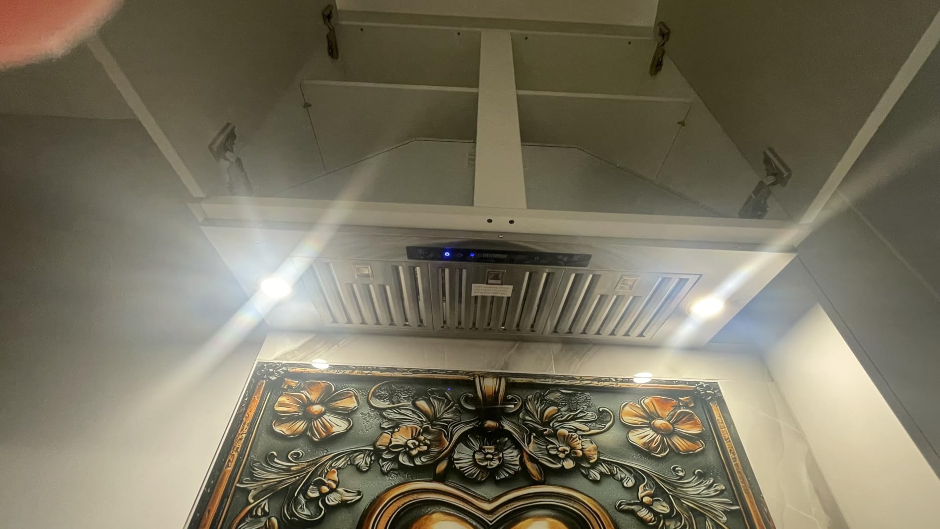 IKTCH 36 inch Built-in/Insert Range Hood 900 CFM, Ducted/Ductless Convertible Duct, Stainless Steel Kitchen Vent Hood with 2 Pcs Adjustable Lights and 3 Pcs Baffle Filters with Handlebar(IKB02-36'') customer photo 1