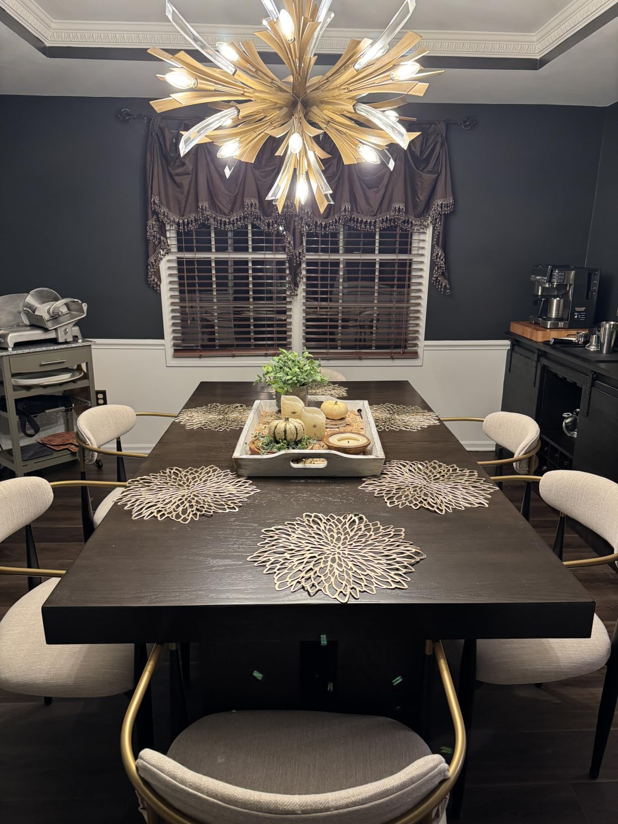 Juvale 10 Pack Gold Vinyl Placemats - 14.4