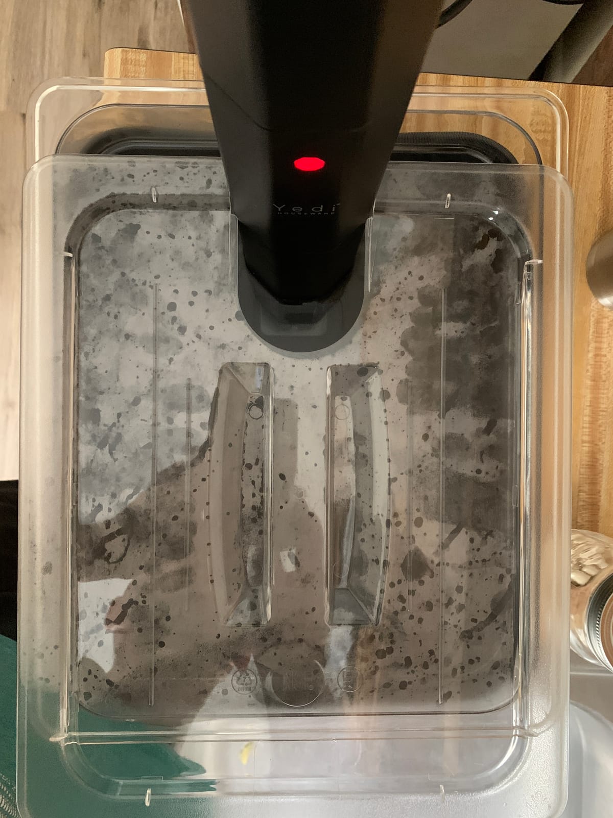 VÄESKE Insulated Sous Vide Container with Lid and Rack | Neoprene Retains Heat & Protects Countertops | Works with Most Sous Vide Cookers (12 QT) customer photo 2