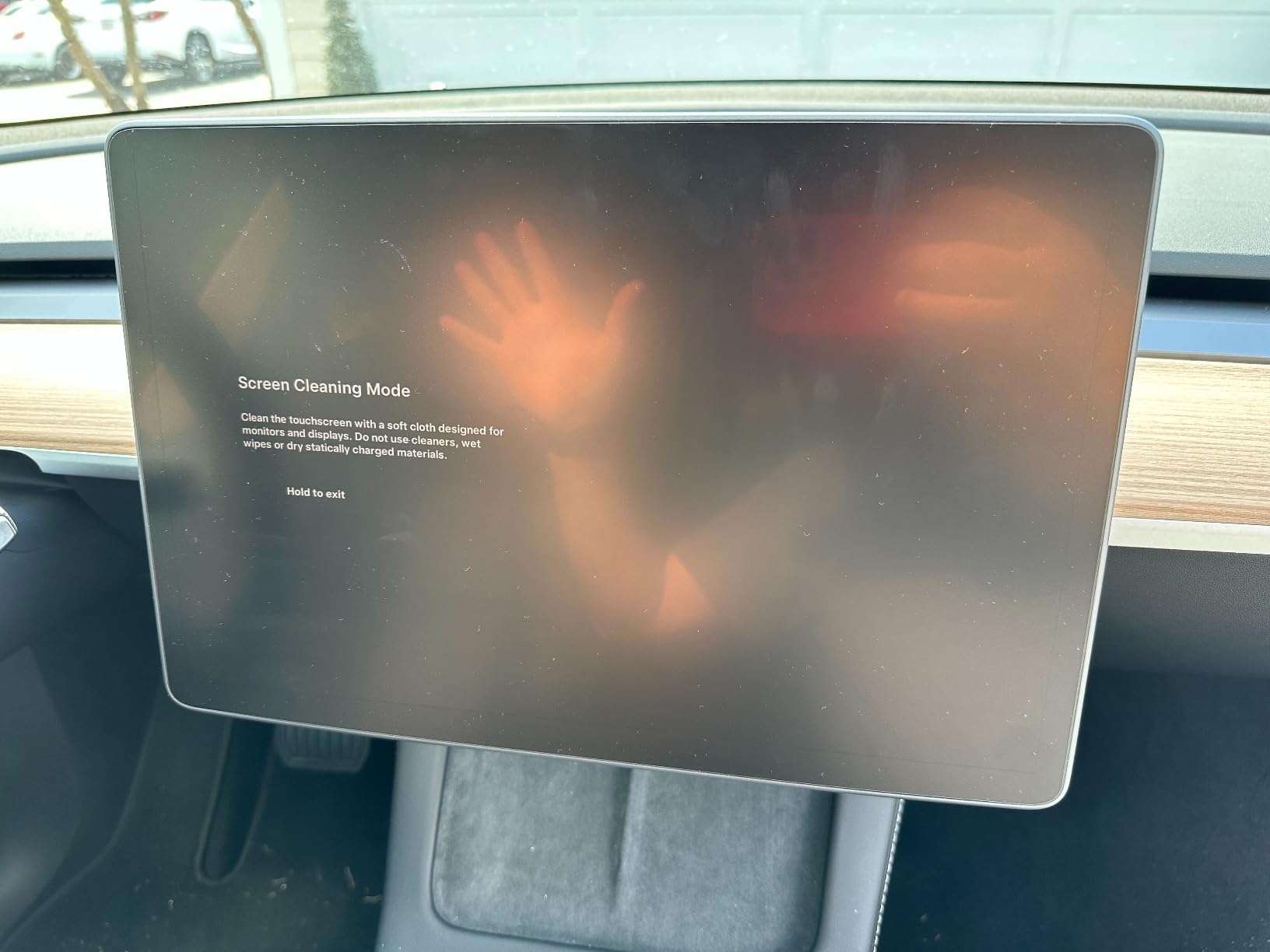 Spigen Screen Protector Matte for Model 3 (2017-2023), Model Y (2020-2025) customer photo 2