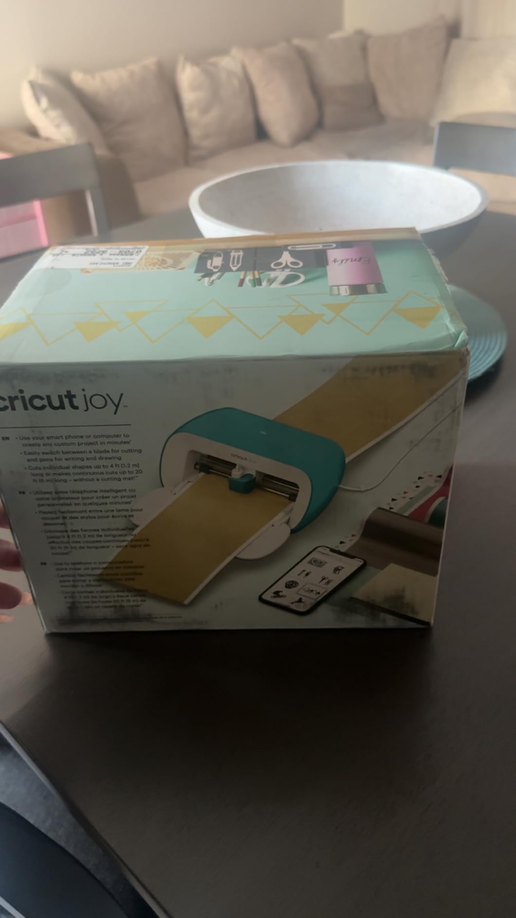 Cricut Joy Machine - A Compact,Portable DIY Smart Machine for Creating Customized Labels,Cards & Crafts,Works with Iron-on, Vinyl,Paper & Smart Materials, Bluetooth-Enabled, Blue - Used customer photo 1