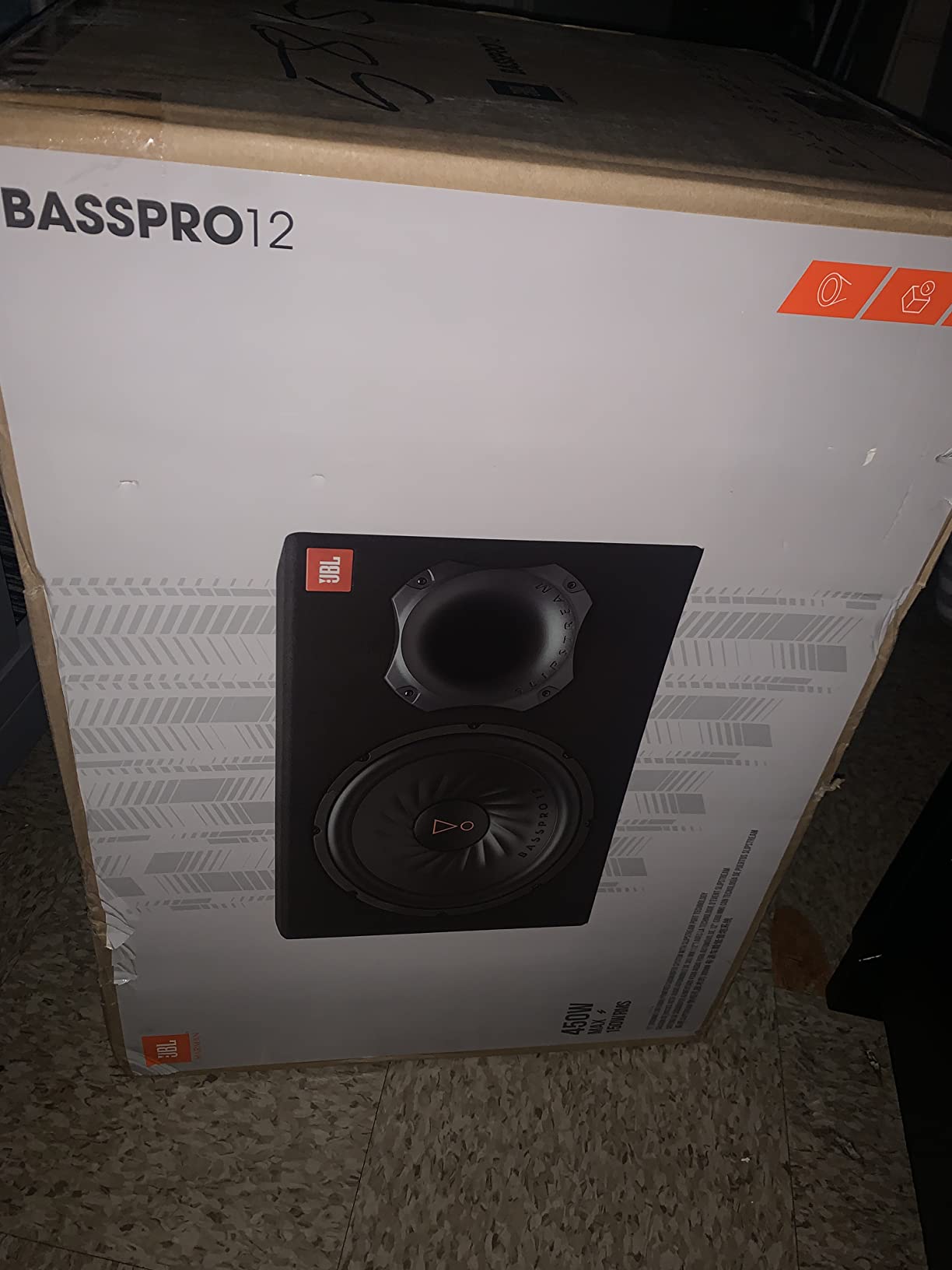 JBL SUBBP12AM - 12” amplified 12” Subwoofer with Sub Level Control, Black customer photo 1