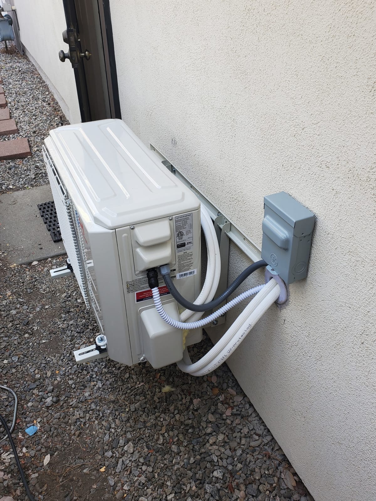 Cooper & Hunter 18,000 BTU 230V Wall Mount Mini Split AC, 19.2 SEER2 customer photo 2