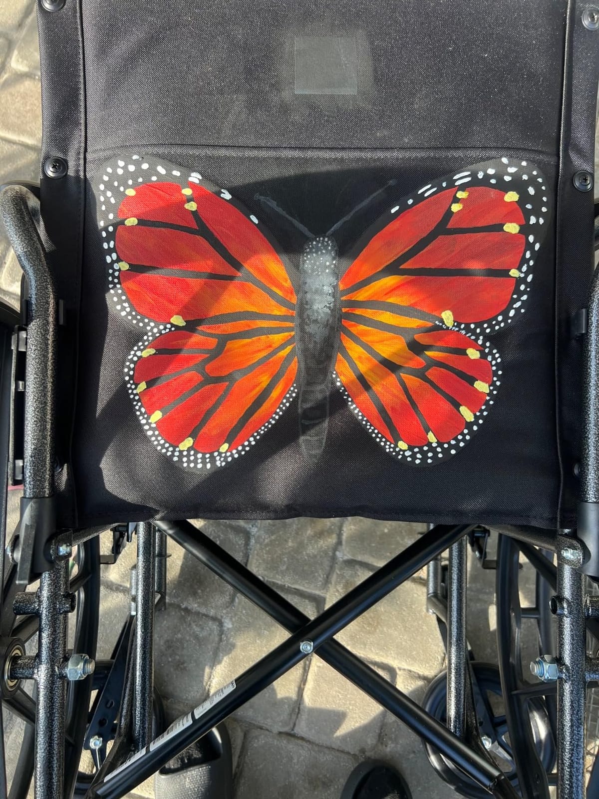 Medline Comfortable Folding Wheelchair with Swing-Back Desk-Length Arms and Swing-Away Footrests, 20”W x 16”D Seat customer photo 1