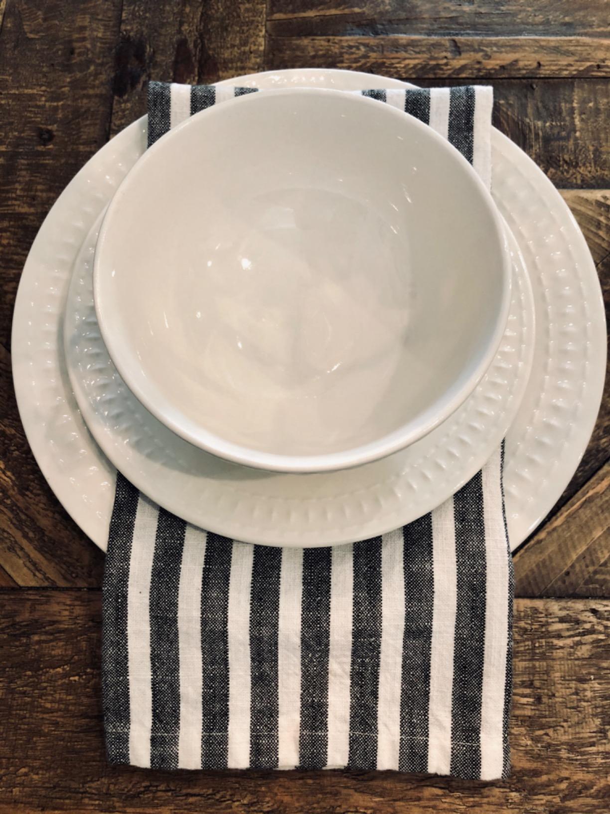 Tabletops Gallery Embossed Bone White Porcelain Round Dinnerware Collection- Chip Resistant Scratch Resistant, Fleur 16 Piece Dinnerware Set (Dinner Plate, Salad Plate, Cereal Bowl, Mug) customer photo 1