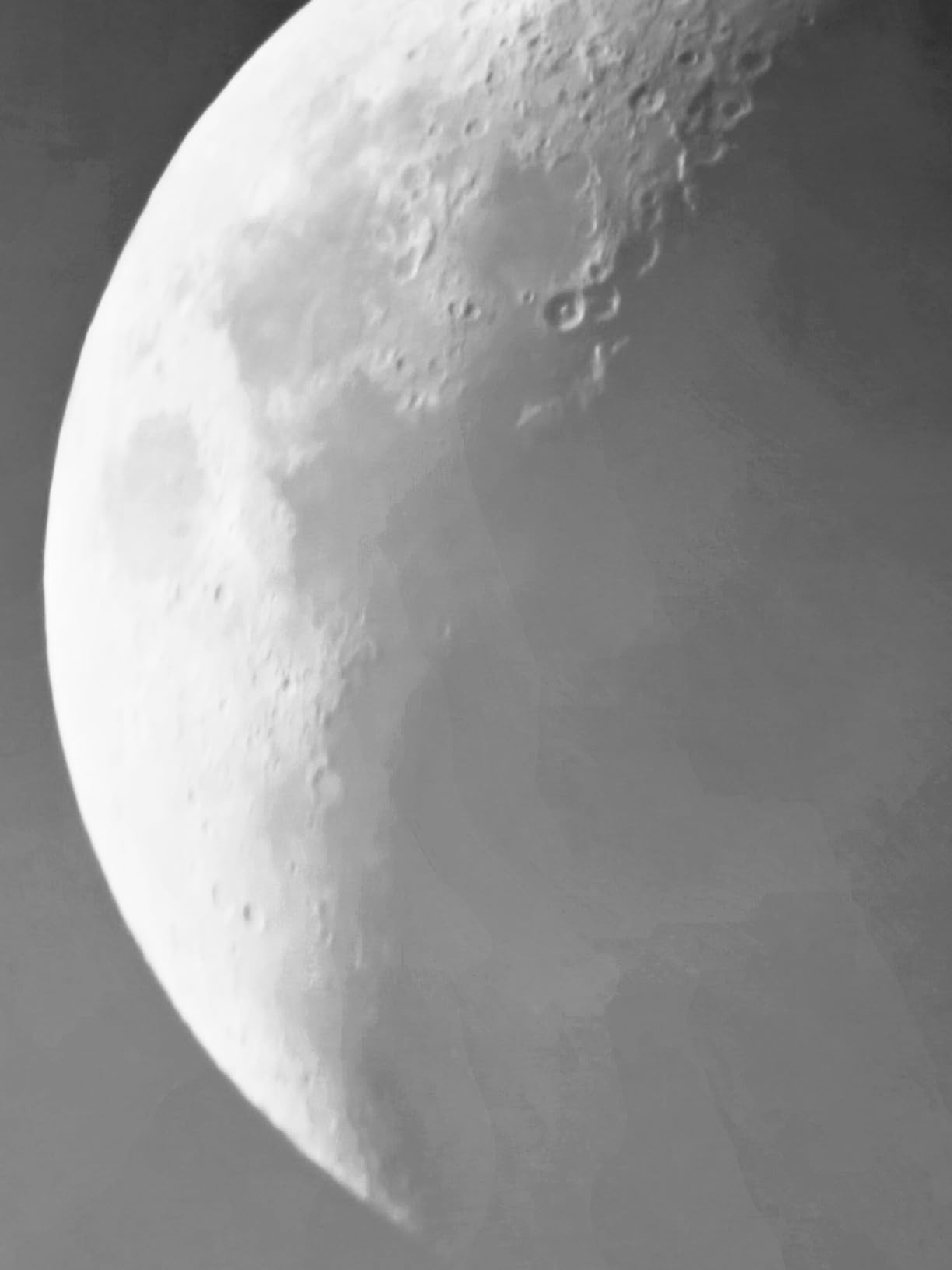 Telescope 130EQ Newtonian Reflector Telescopes for Adults, Professional Telescopes for Adults Astronomy, Comes with 1.5X Barlow Lens Smartphone Adapter & 13% T Moon Filter customer photo 1