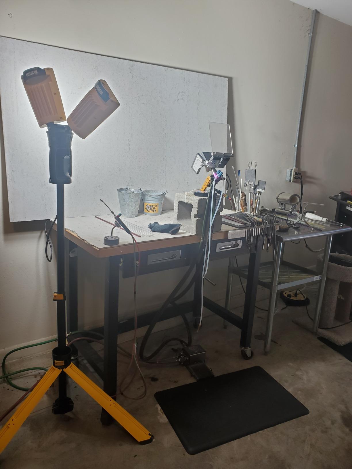 LUTEC Upgraded 5000K 15000 LM 105 W LED Work Light with Telescoping Tripod customer photo 2