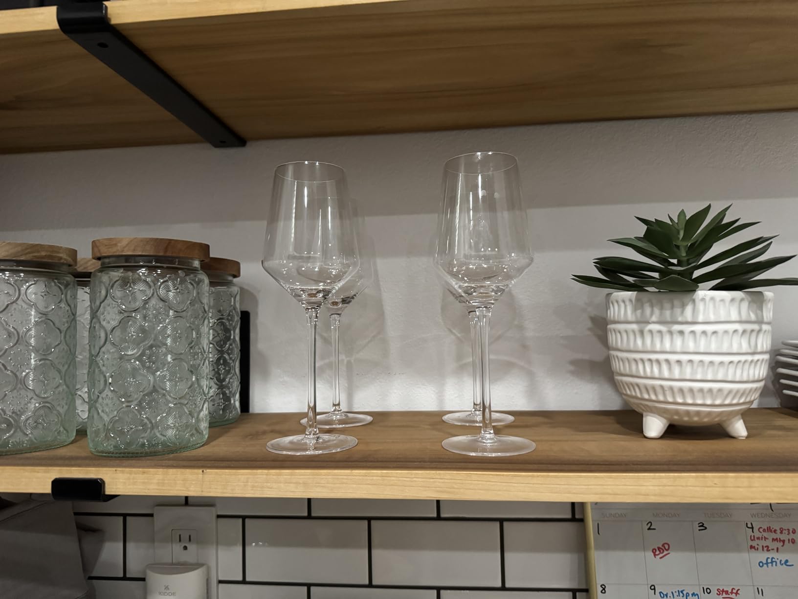 OJA Wine Glasses Set, Crystal Red Hand Blown Wine Glass, Set of 4, 15 oz | Long Stem, Thin Rim, Premium, Perfect for Red or White, Daily Use, Unique Wedding Anniversary or Birthday Gift customer photo 1