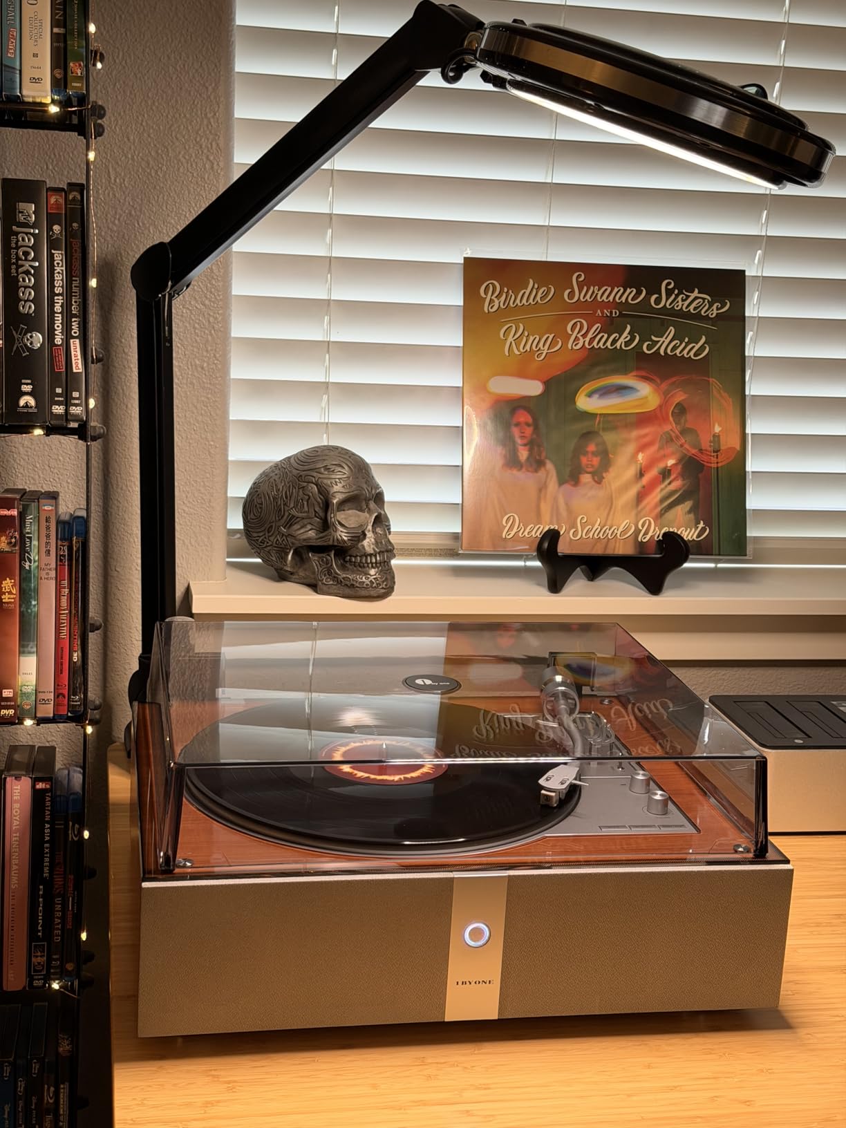 1 BY ONE Fully Automatic Record Player, All-in-One Vinyl Turntable customer photo 1