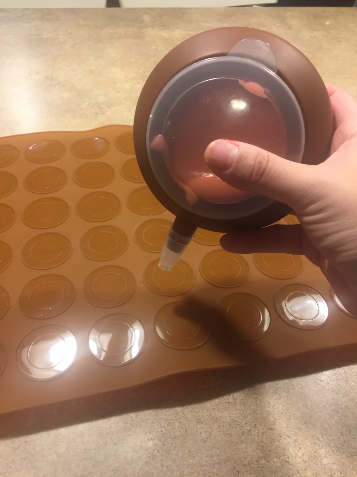 48 Hole Macarons Silicone Mat Baking Mold Silicone Macaron Kit Pastry Baking Mat and Decorating Piping Pot with 4pcs Nozzles customer photo 2