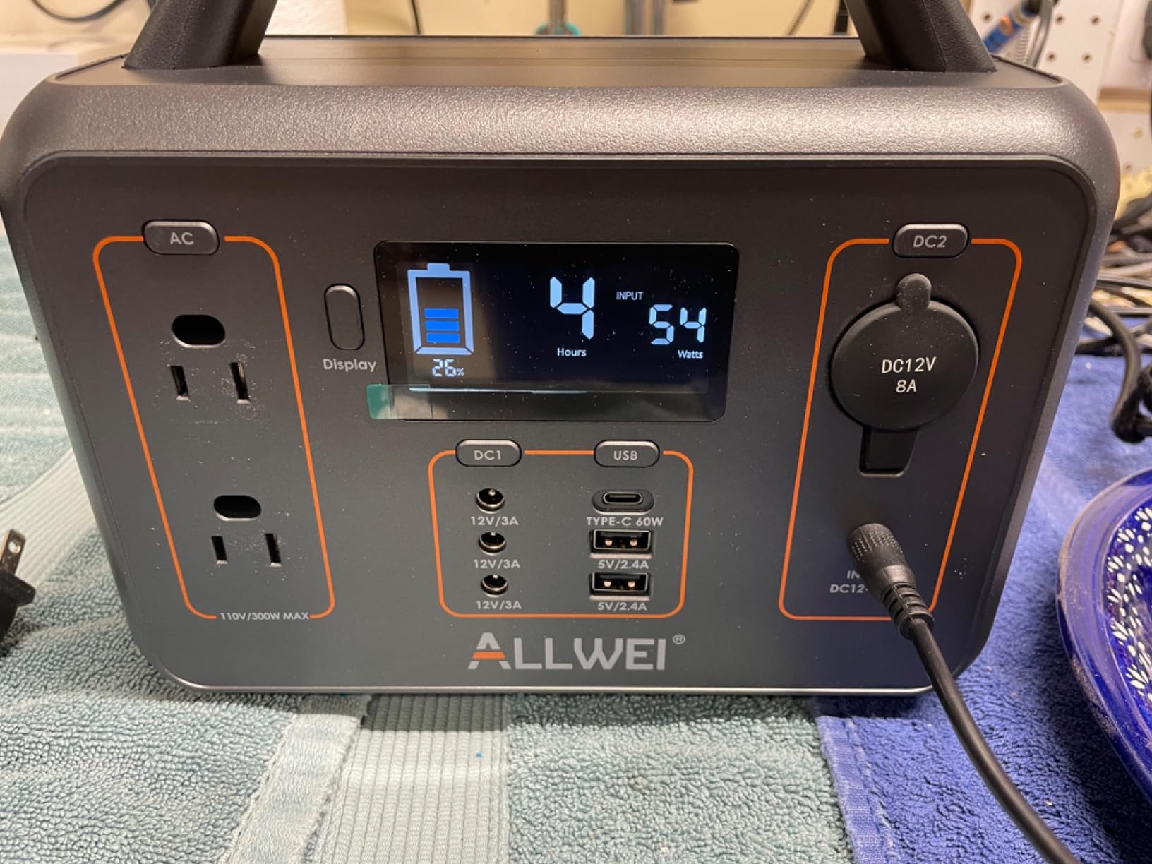 ALLWEI Portable Power Station 300W, 256Wh Solar Generator LiFePO4 Battery customer photo 1