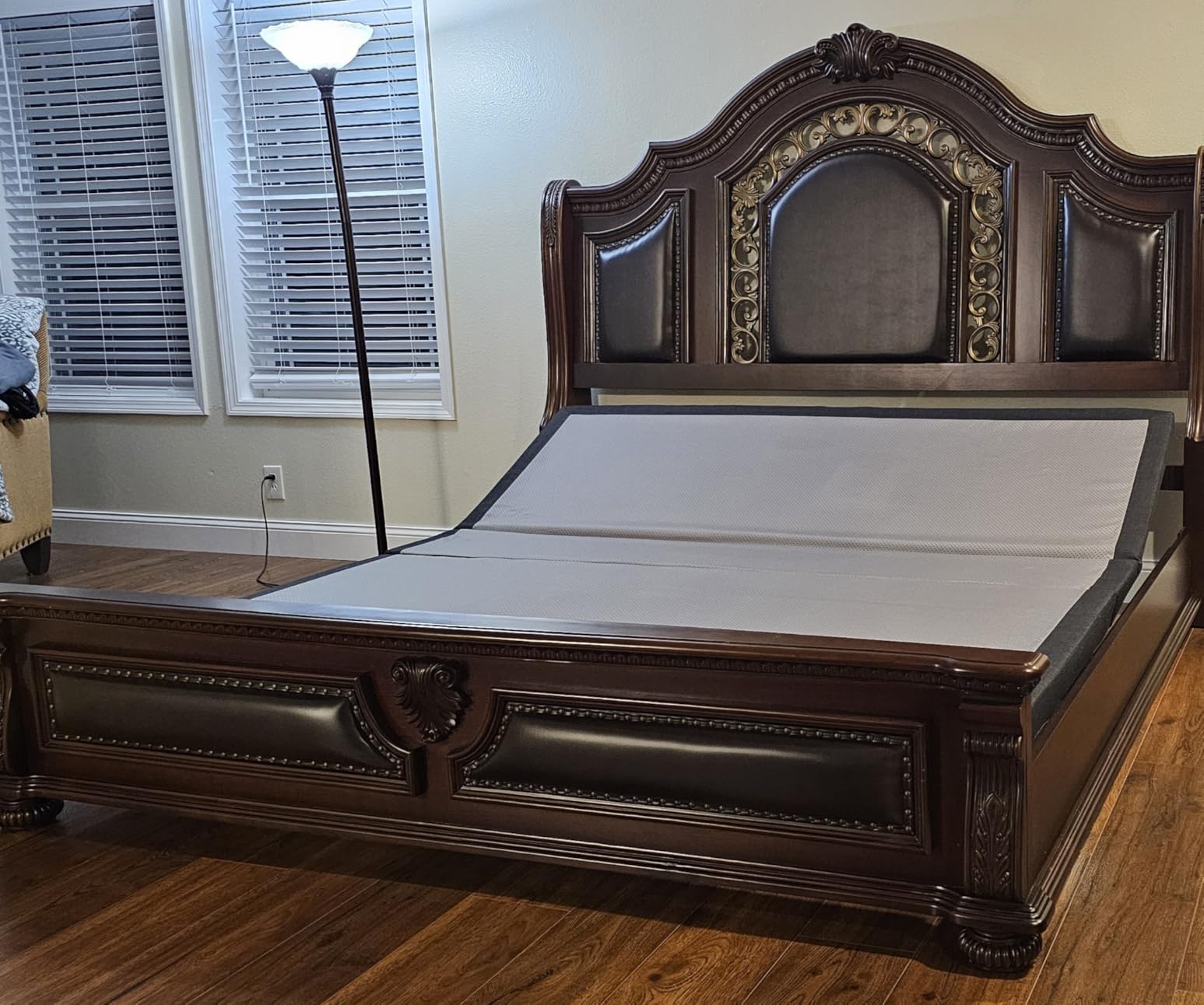Nestl King Adjustable Bed Frame with Massage and Wireless Remote, Electric Base with Head and Foot Incline, Zero Gravity, USB Ports, Under Bed LED, No Box Spring Needed customer photo 2
