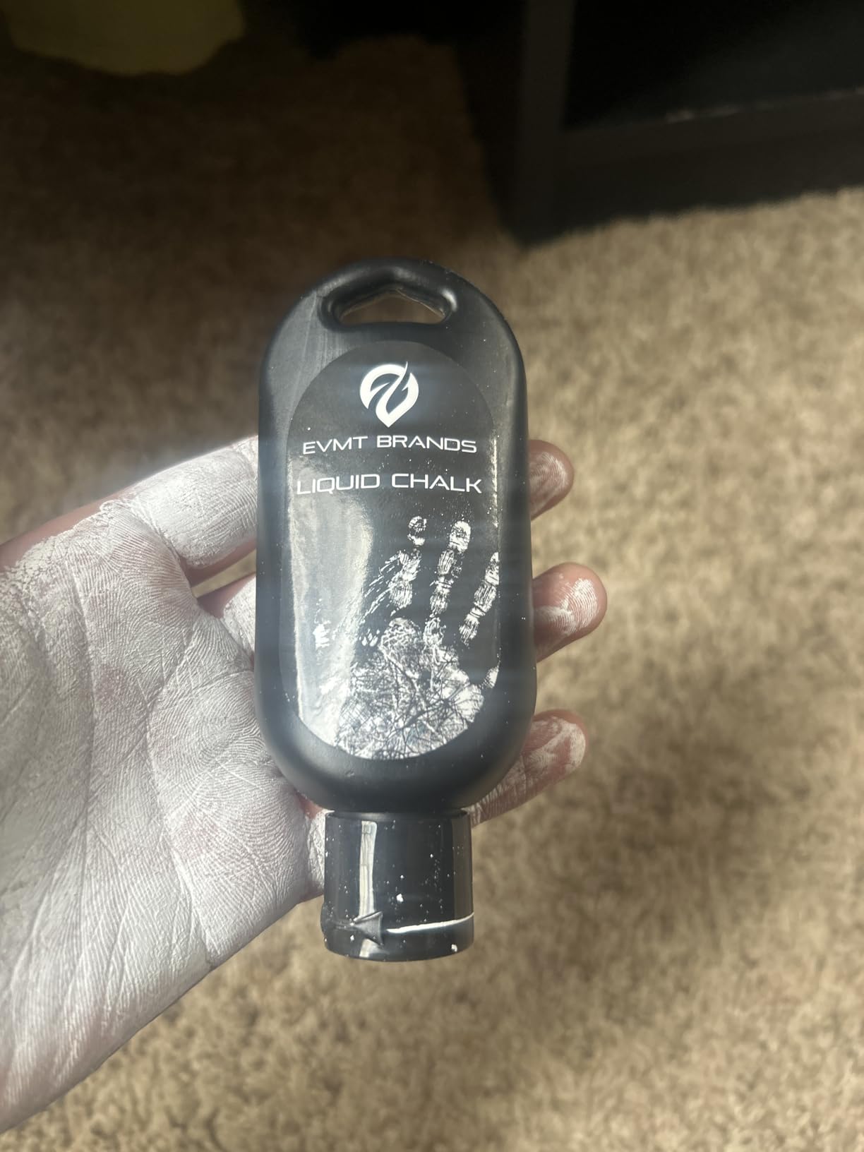 EVMT Brands Liquid Chalk, Mess Free Gym Chalk for Weightlifting, Gymnastics, Rock Climbing, Dancing. Sweat Resistant and Long Lasting for Stronger Grip. customer photo 1