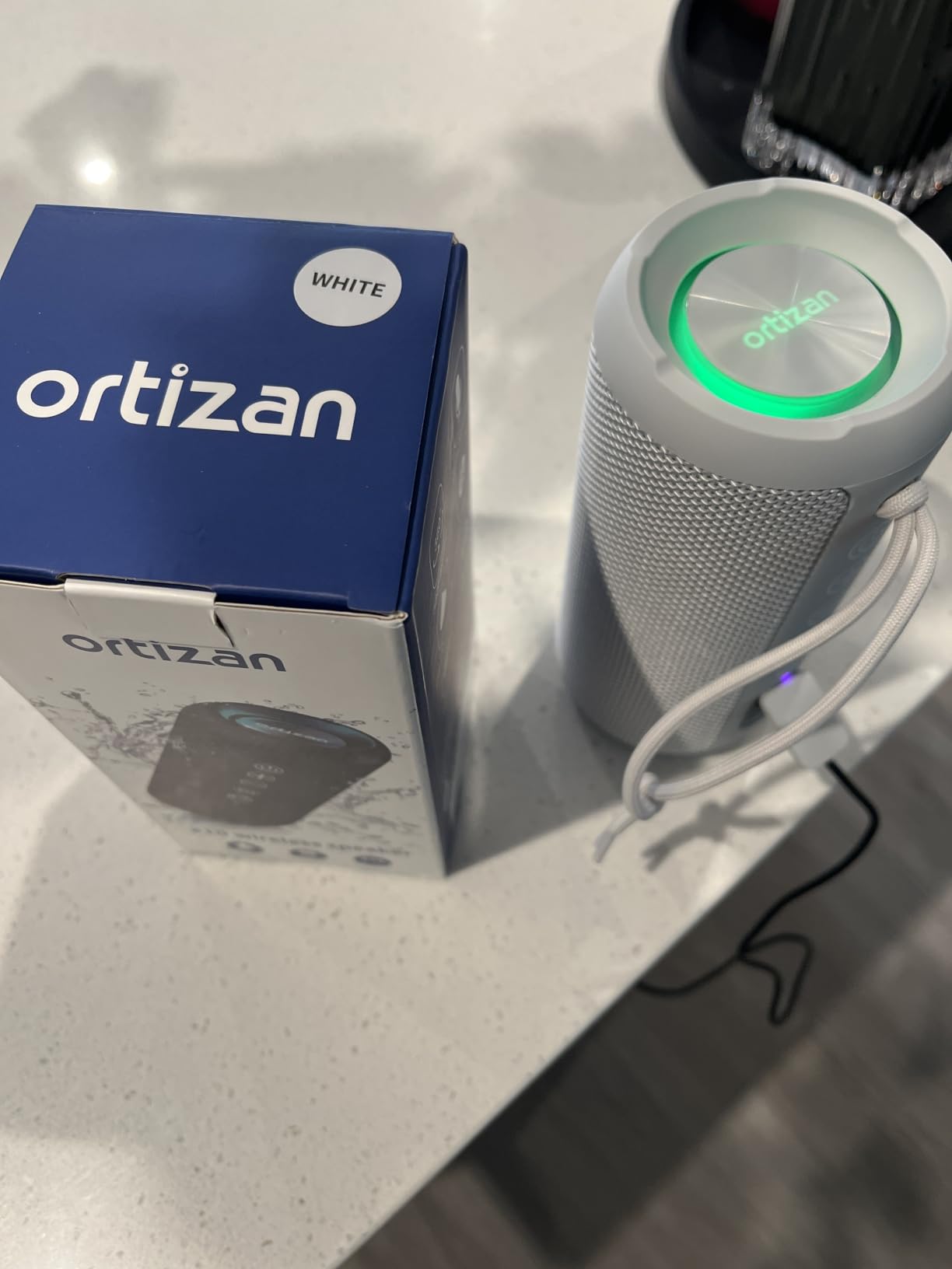 Ortizan X10 Portable Bluetooth Speaker (1st Gen), IPX7 Waterproof, Wireless customer photo 1