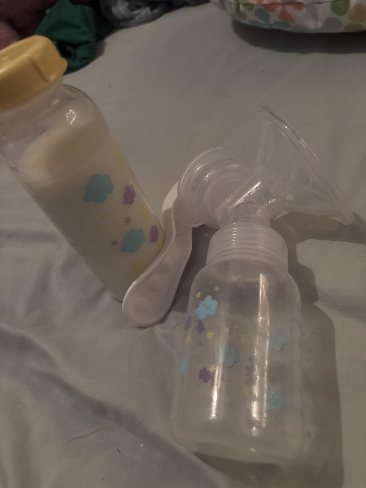 Portable Manual Breast Pump - Silicone Hand Feeding Pump customer photo 2