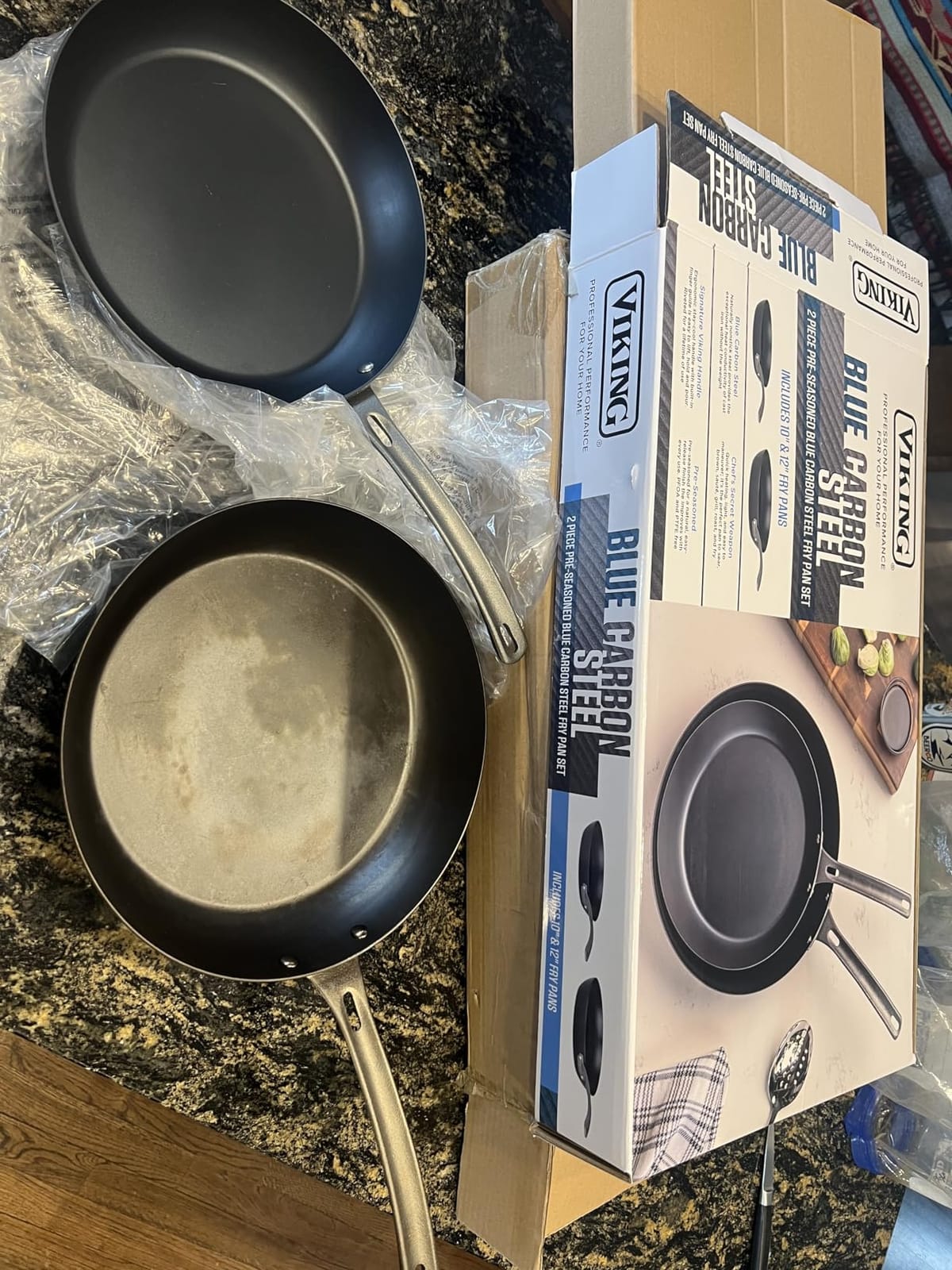 Viking Blue Carbon Steel Frying Pans, Kitchen Cookware Set, 10 and 12 Inch, Black customer photo 1