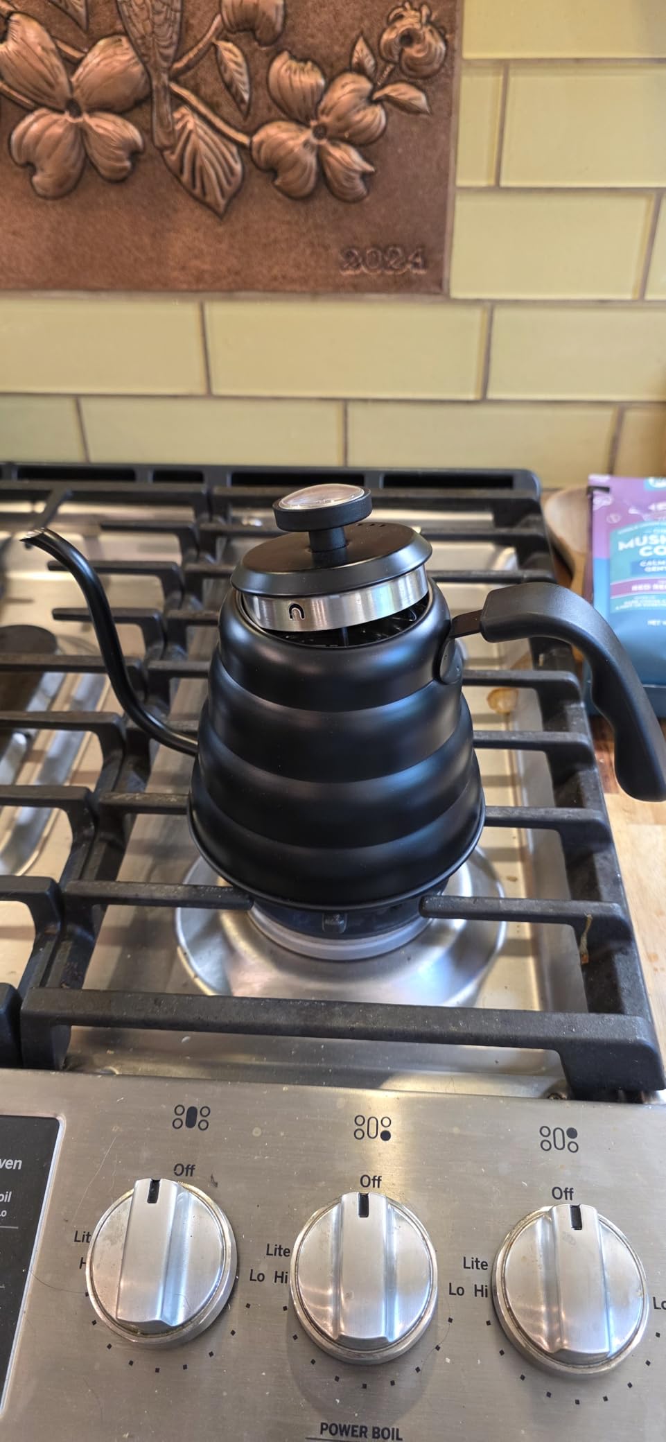 Tea Kettle For Stovetop,Gooseneck Pour Over Kettle,Thermometer,40oz,Black customer photo 2