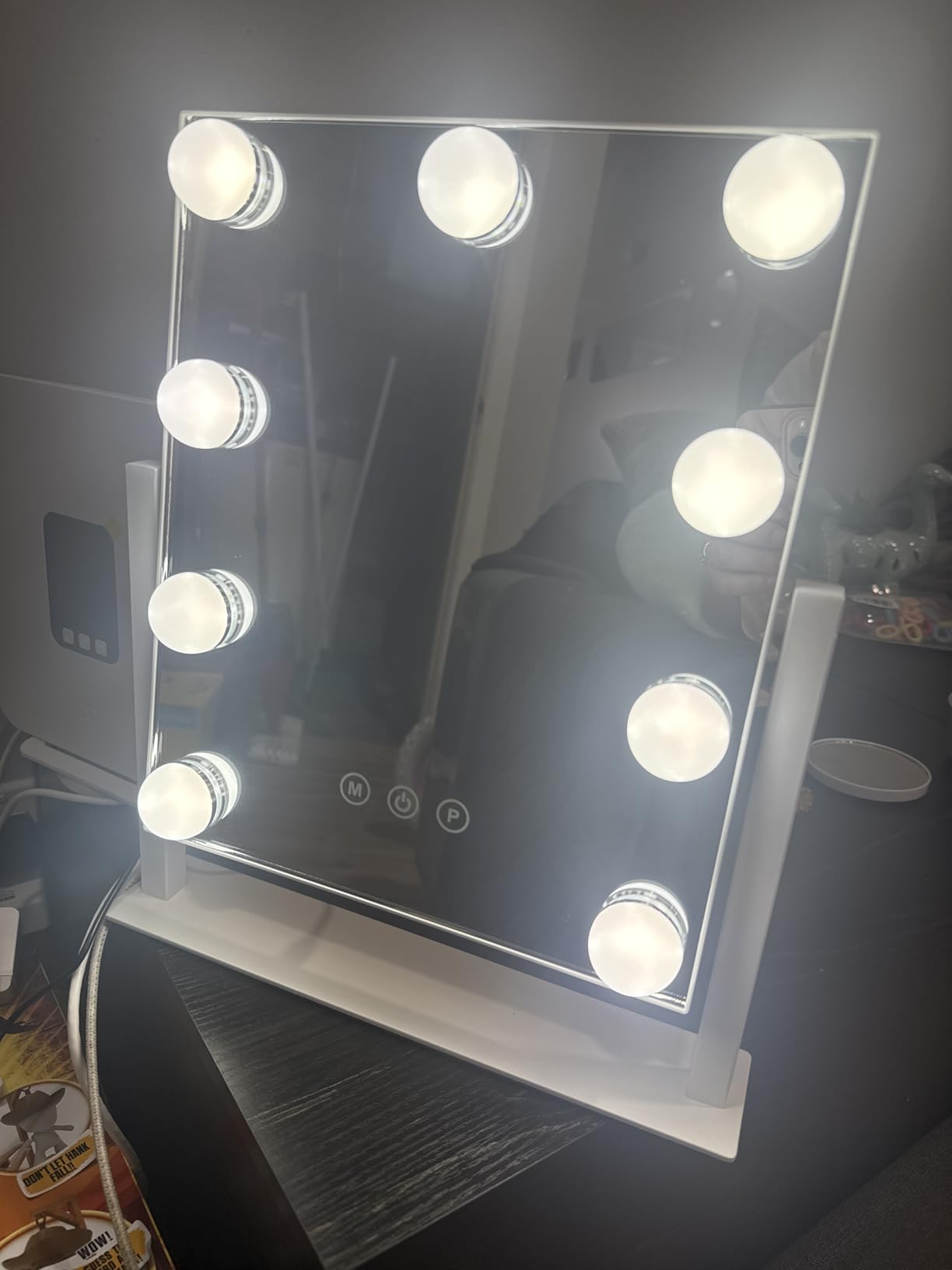Vanity Mirror with Lights, Makeup Mirror with Lights,3 Color Lighting Modes Detachable 10X Magnification Mirror Touch Control,360°Rotation, White. customer photo 1