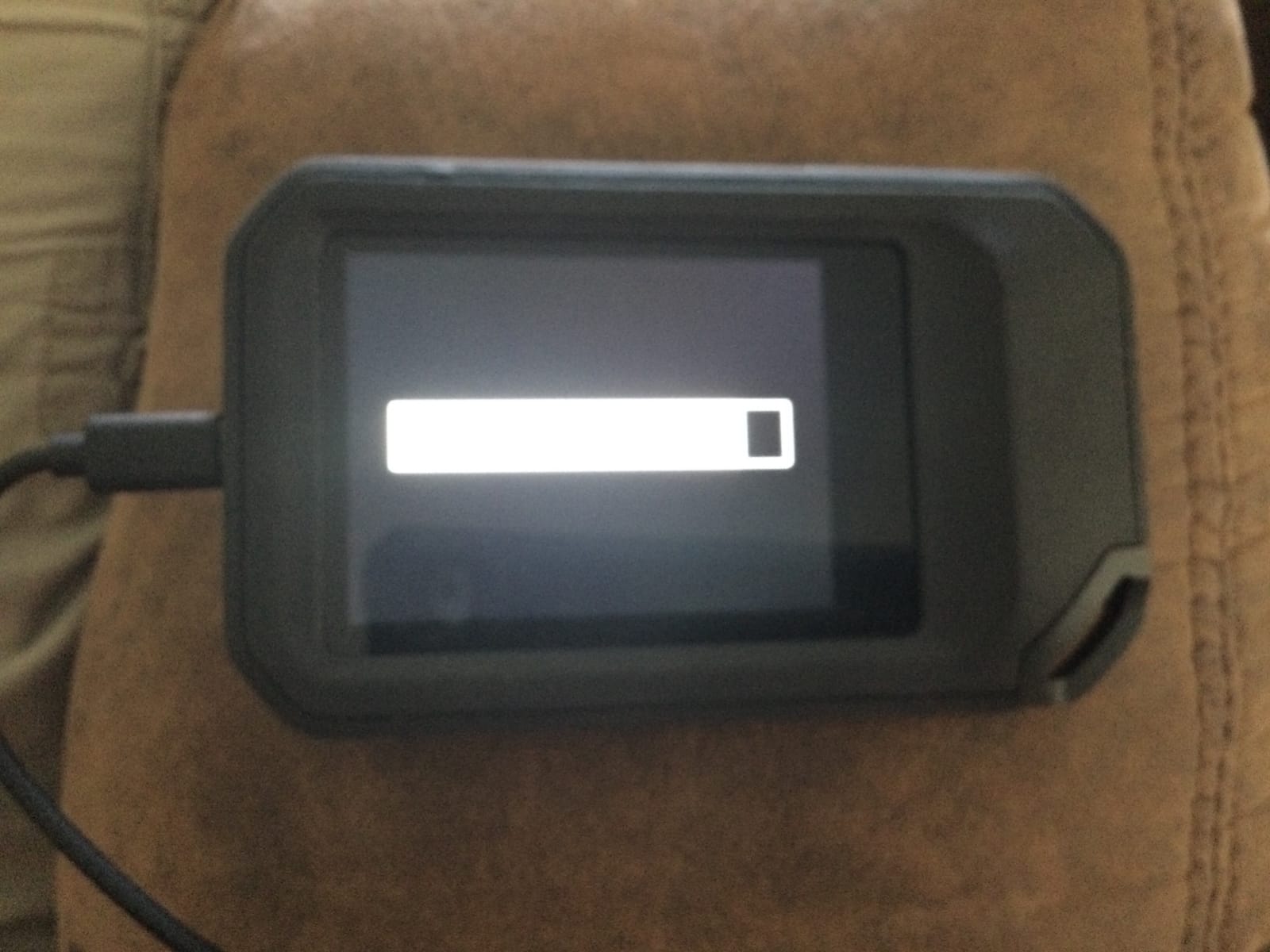 Flir C3-X Compact Thermal Imaging Camera, WiFi, 128x96 MSX, Ignite | -20 to 300C, 12,288 pixels, 5MP visual, LED flashlight, Ignite cloud, 2 batteries, charger, case customer photo 1