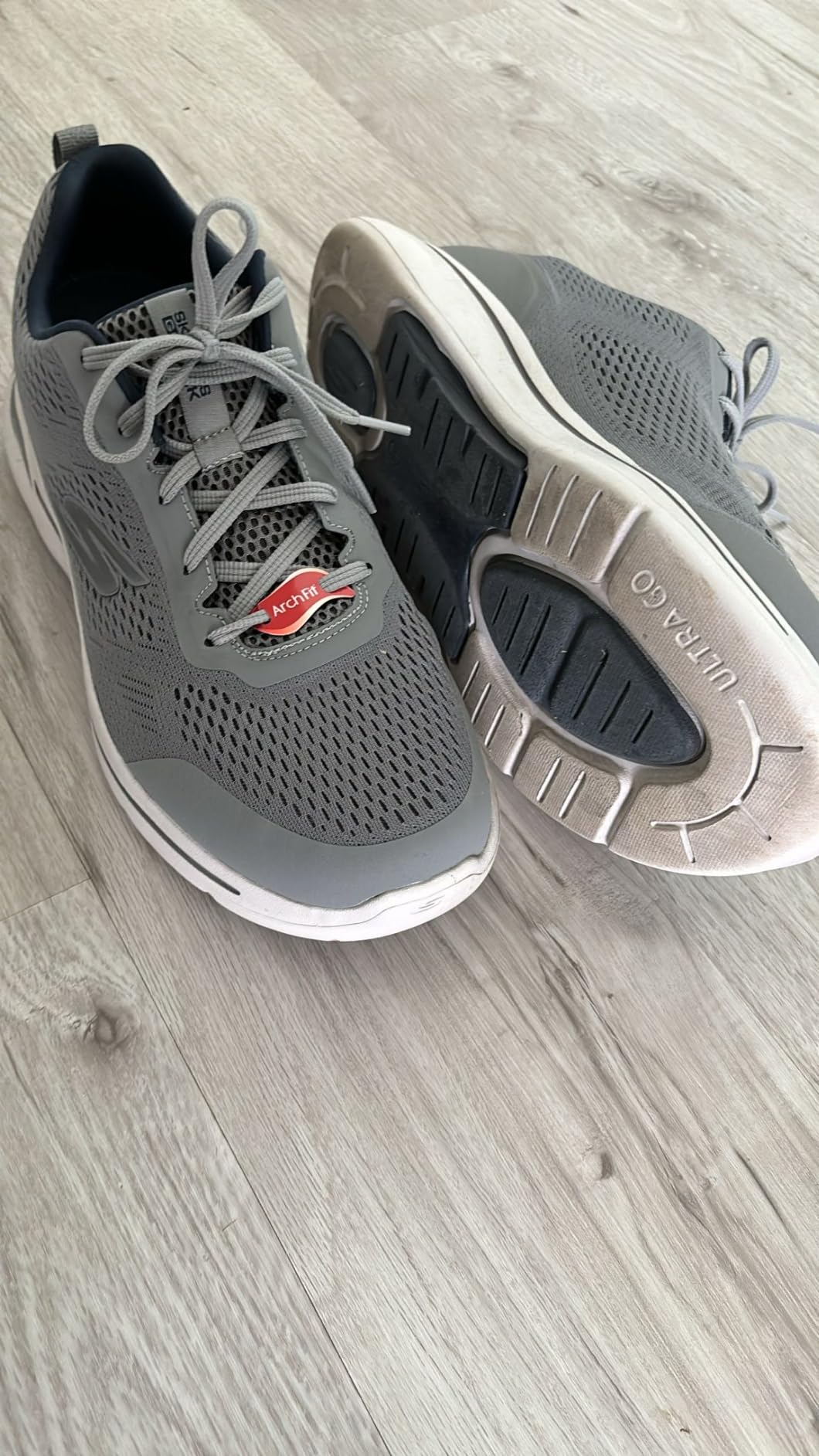Skechers Men's Go Walk Arch Fit Mesh Lace-Up customer photo 1