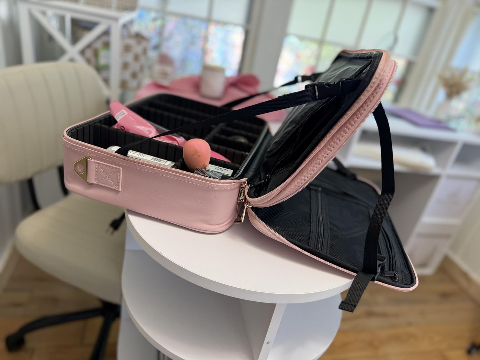 Relavel Travel Makeup Train Case Cosmetic Case Organizer Portable Artist Storage Bag with Adjustable Dividers for Cosmetics Makeup Brushes Toiletry Jewelry Digital Accessories customer photo 1