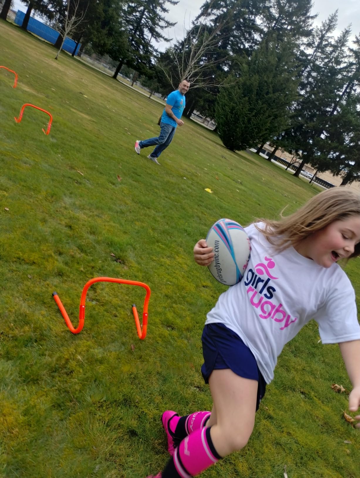 X-UMEUS Agility Ladder Speed Training Equipment Set-20ft Agility Ladder,12 Soccer Cones,4 Hurdles, Jump Rope, Running Parachute| Basketball Football Soccer Training Equipment for Kids Youth Adults customer photo 1