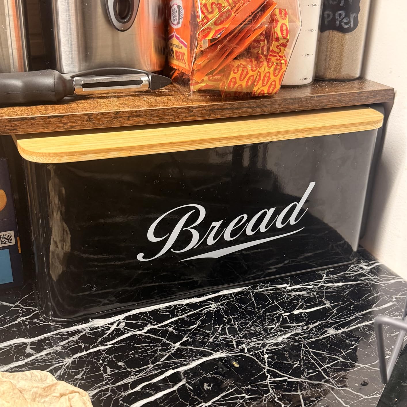 RoyalHouse Premium Metal Bread Box with Bamboo Lid customer photo 1