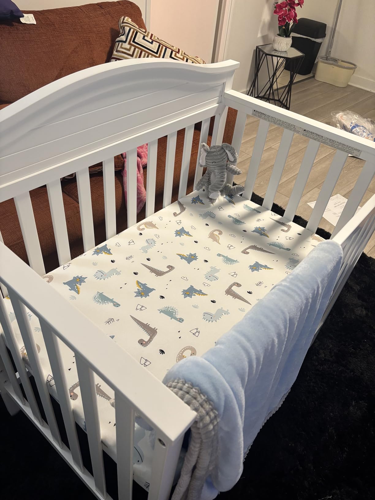 Graco Stella 4-in-1 Convertible Mini Crib with Bonus Mattress, White customer photo 2