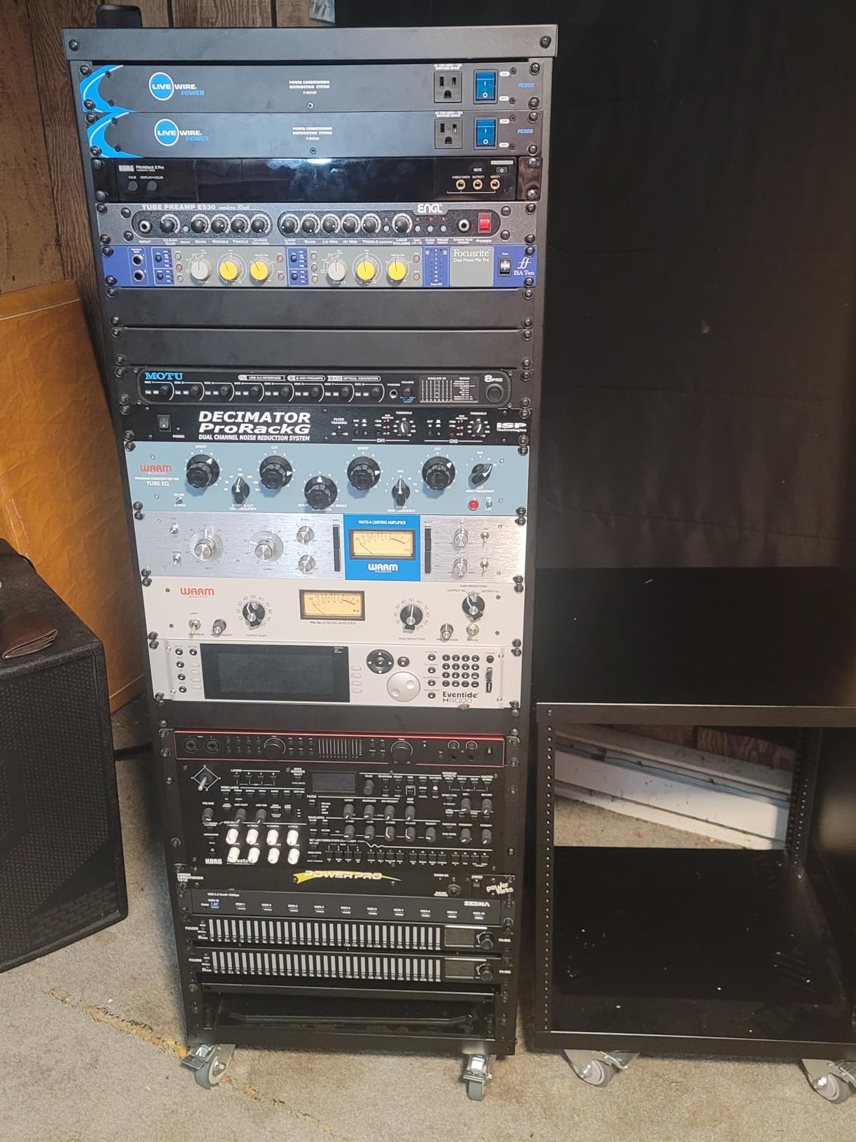 AxcessAbles 8U 19” Homelab Server Rack | 550-LB Capacity | Open Frame with Removable Side Panels | Rolling Rack Cabinet w/Locking 3” Casters | Network, AV & Studio Gear | Includes 5mm & 6mm Screws customer photo 2