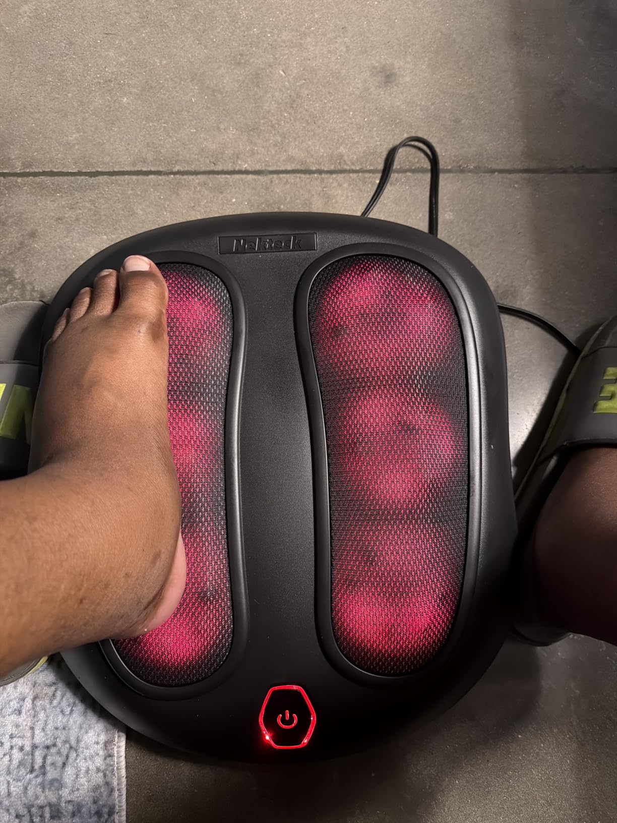 Nekteck Shiatsu Foot Massager with Heat for Neuropathy, Plantar Fasciitis customer photo 2