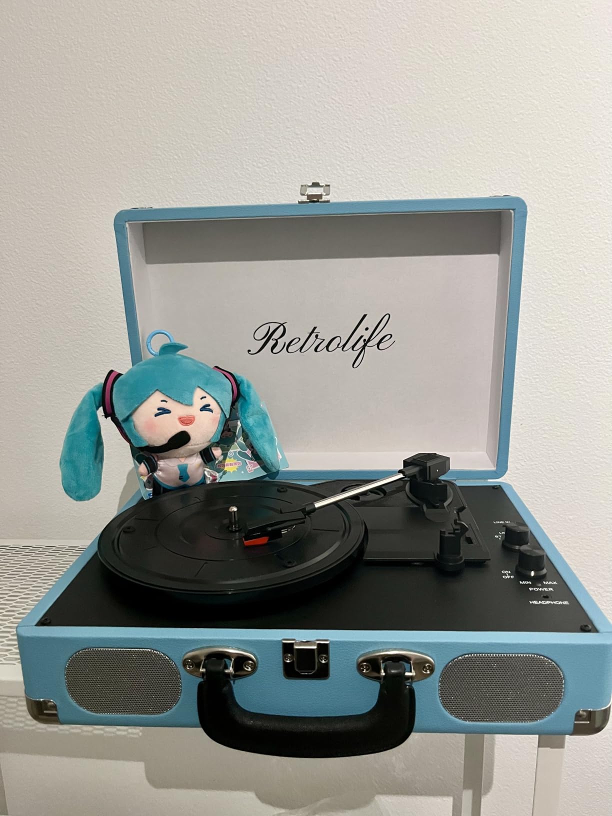 Retrolife® Vinyl Record Player with Speakers, Bluetooth Vinyl Player-Black customer photo 2
