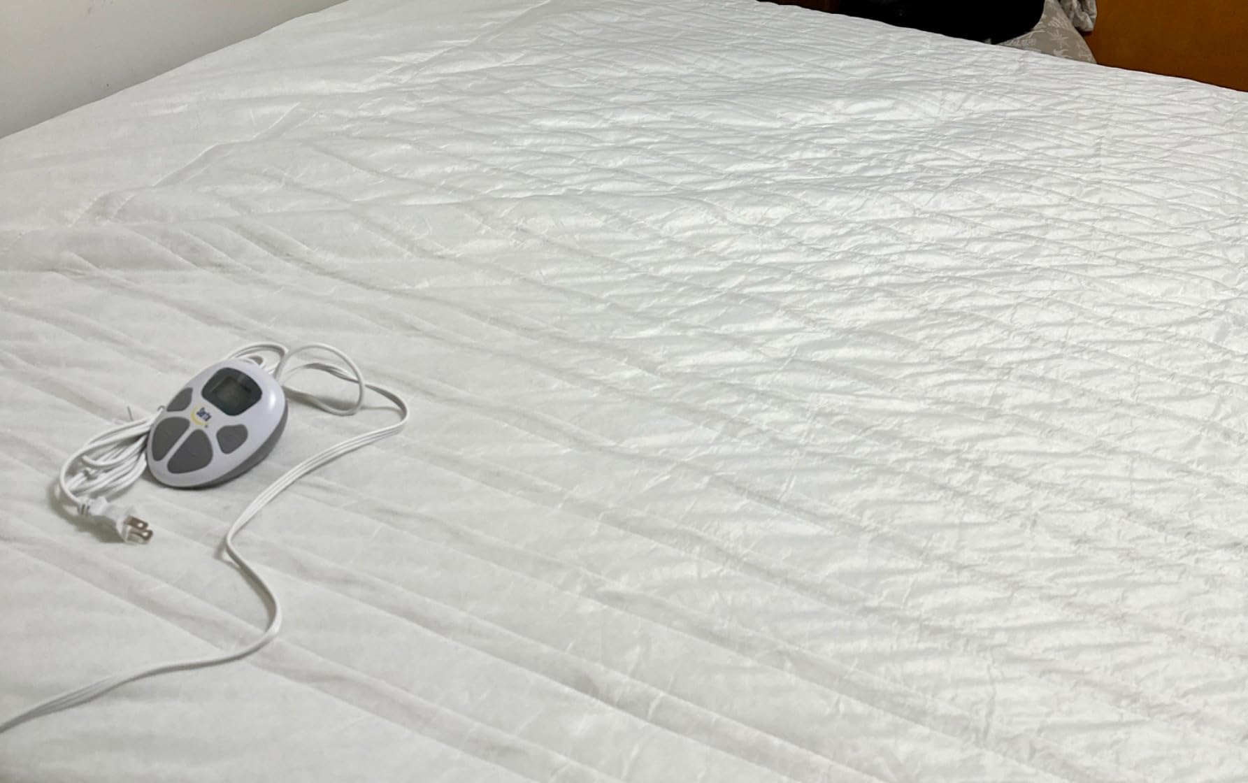 Serta Waterproof Heated Mattress Pad with Deep Pocket,Dual Controller Queen customer photo 2
