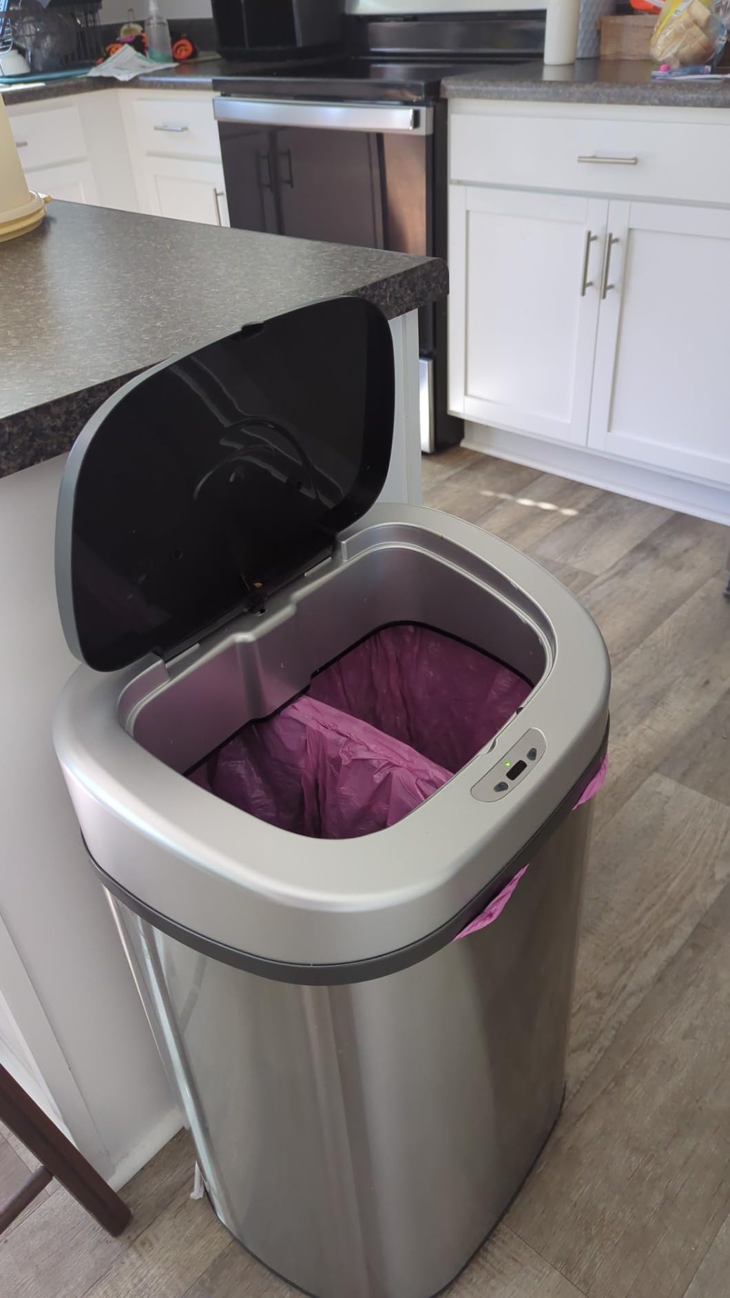 Amazon Basics Automatic Dual Compartment Trash Can with Lid, Hands-Free, Fingerprint Resistant, Odor Control, Stainless Steel, D-Shaped, 80 l, 2 Bins customer photo 2