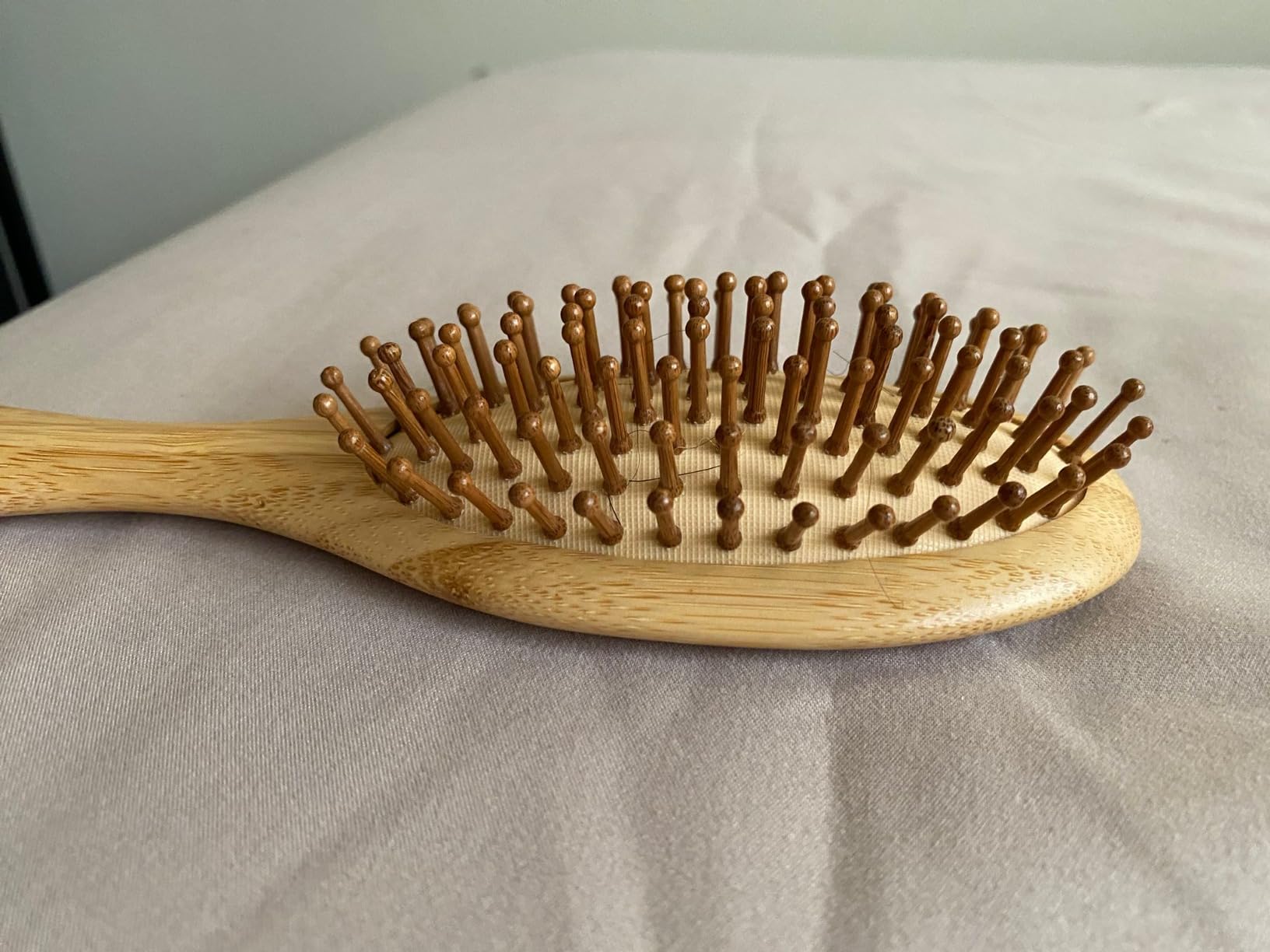 GAINWELL Bamboo Hair Brush for Hair Growth, Natural Bamboo Bristles Detangling Wooden Paddle Hairbrush for Massaging Scalp, for Women Men and Kids, for All Hair Types, with Ergonomic Handle customer photo 2